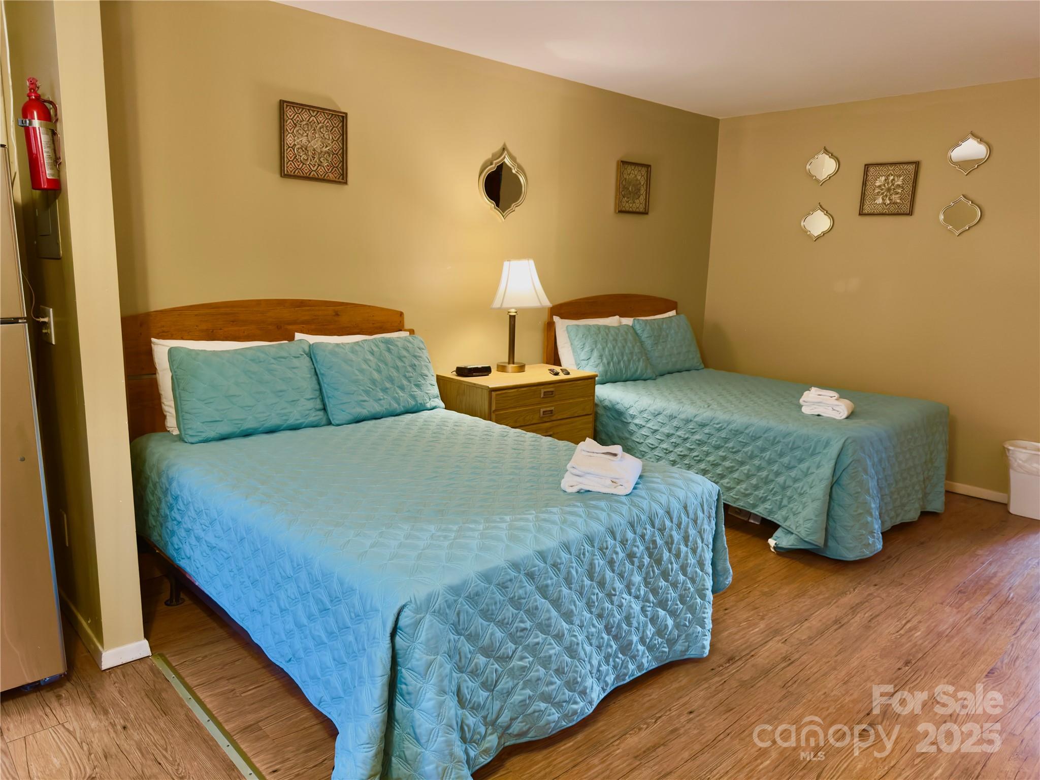 160 Whitney Boulevard 7