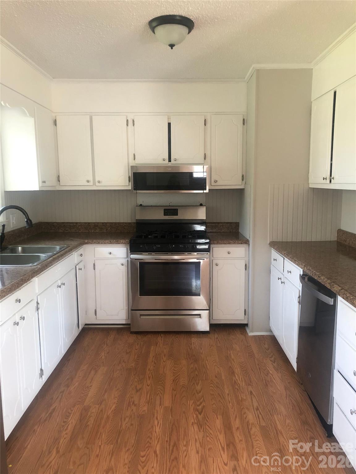 Hillcrest - Residential Lease