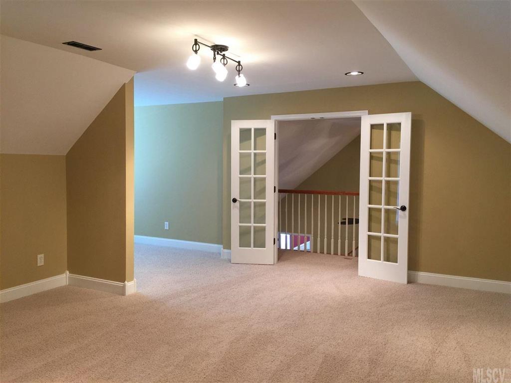 Vesuvius Meadows - Residential