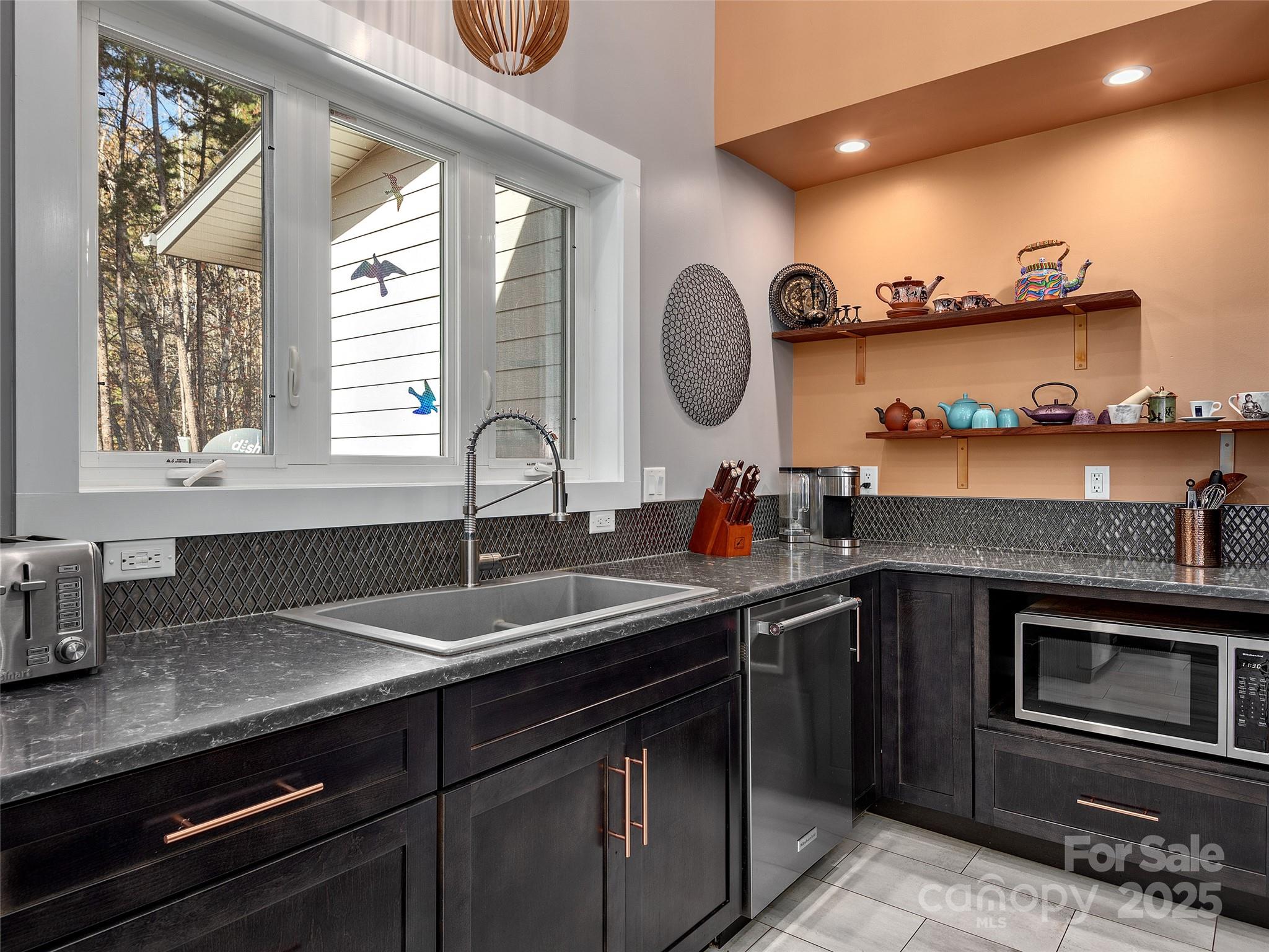 Lake Adger - Residential