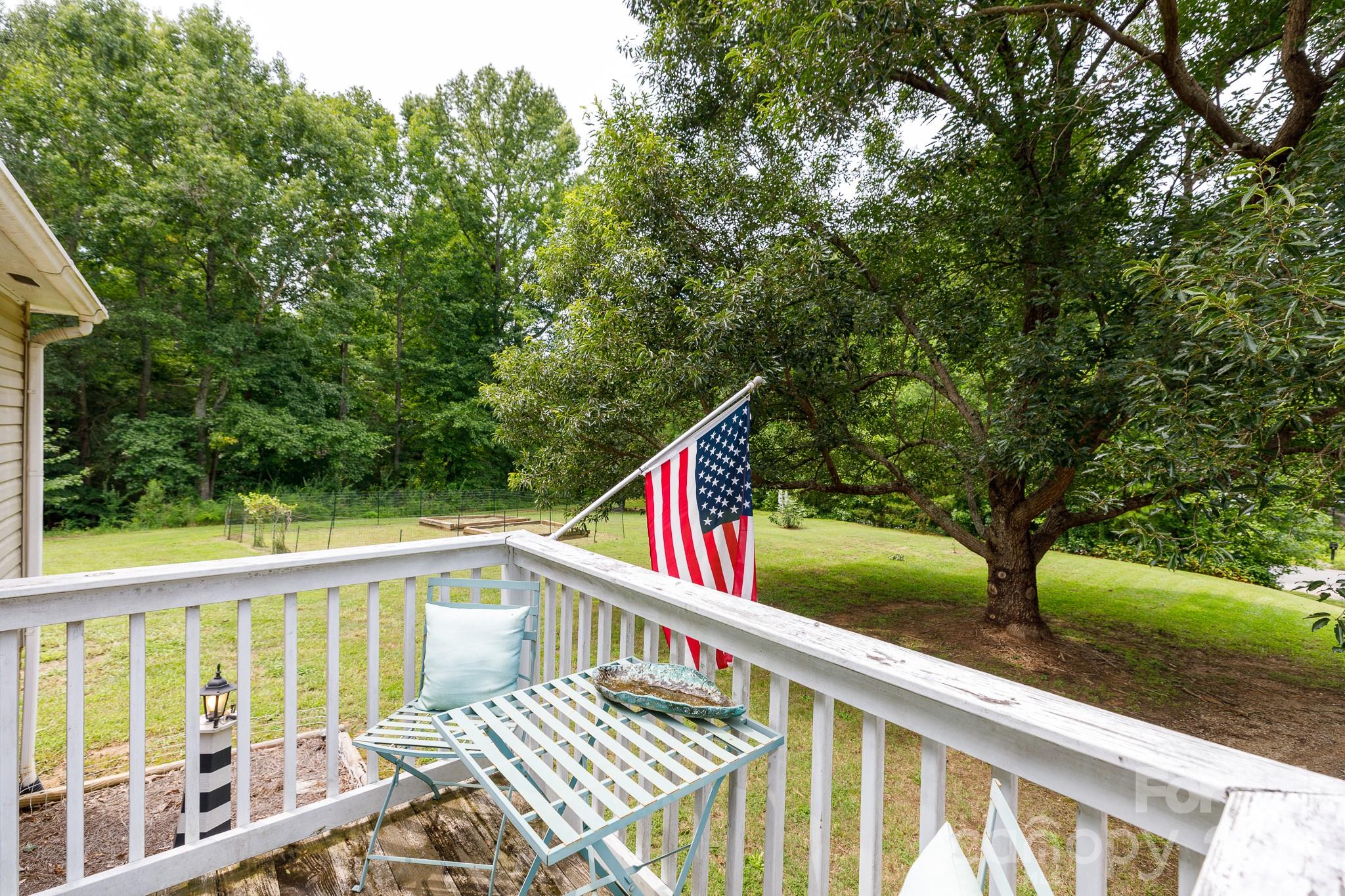 120 Creekstone Lane