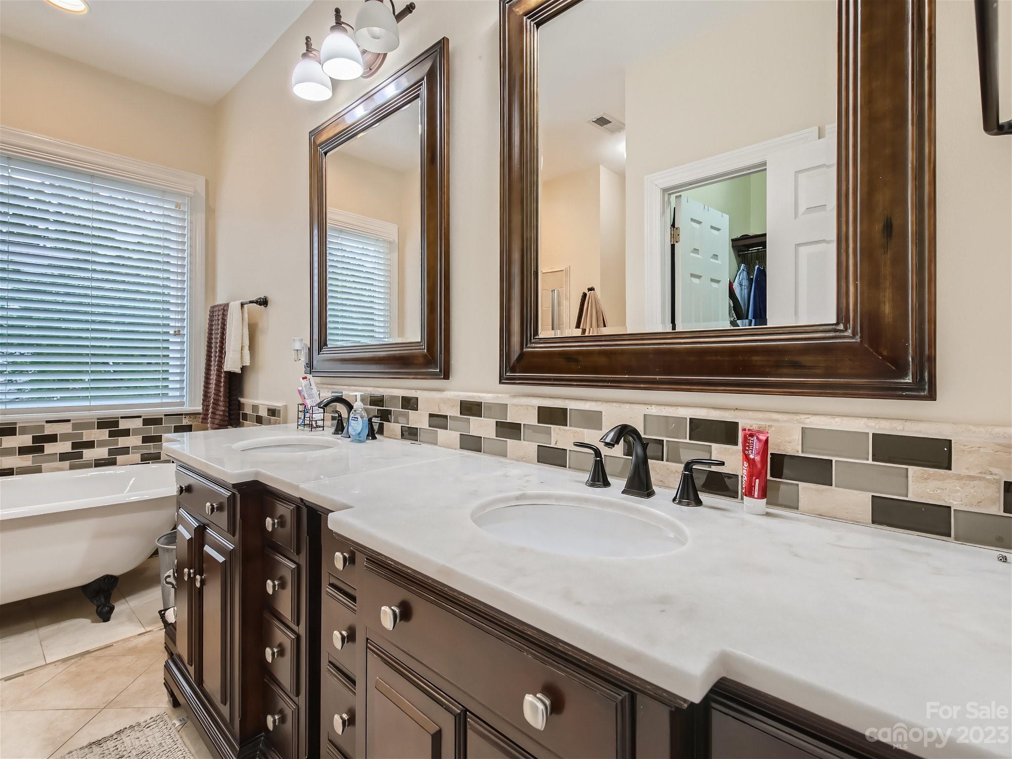 Beverly Crest - Residential