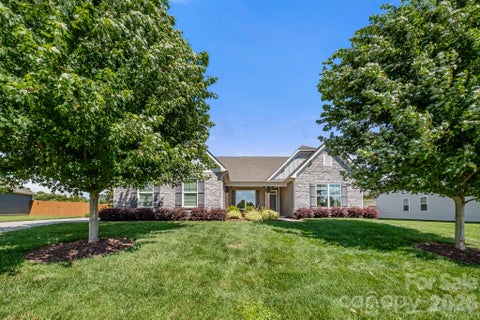Photo of 115 Morden Loop, Mooresville, NC 28115 (MLS # 4395597)