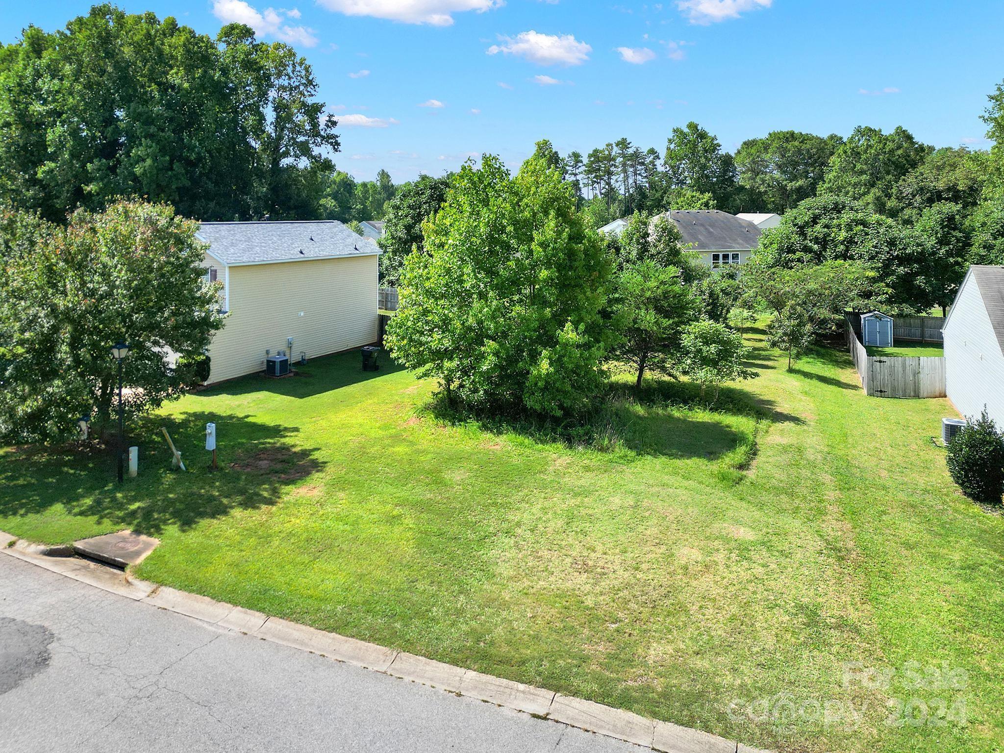 743 Victory Gallop Avenue