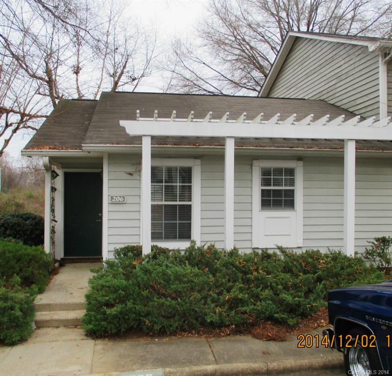 Manor Lake - Residential