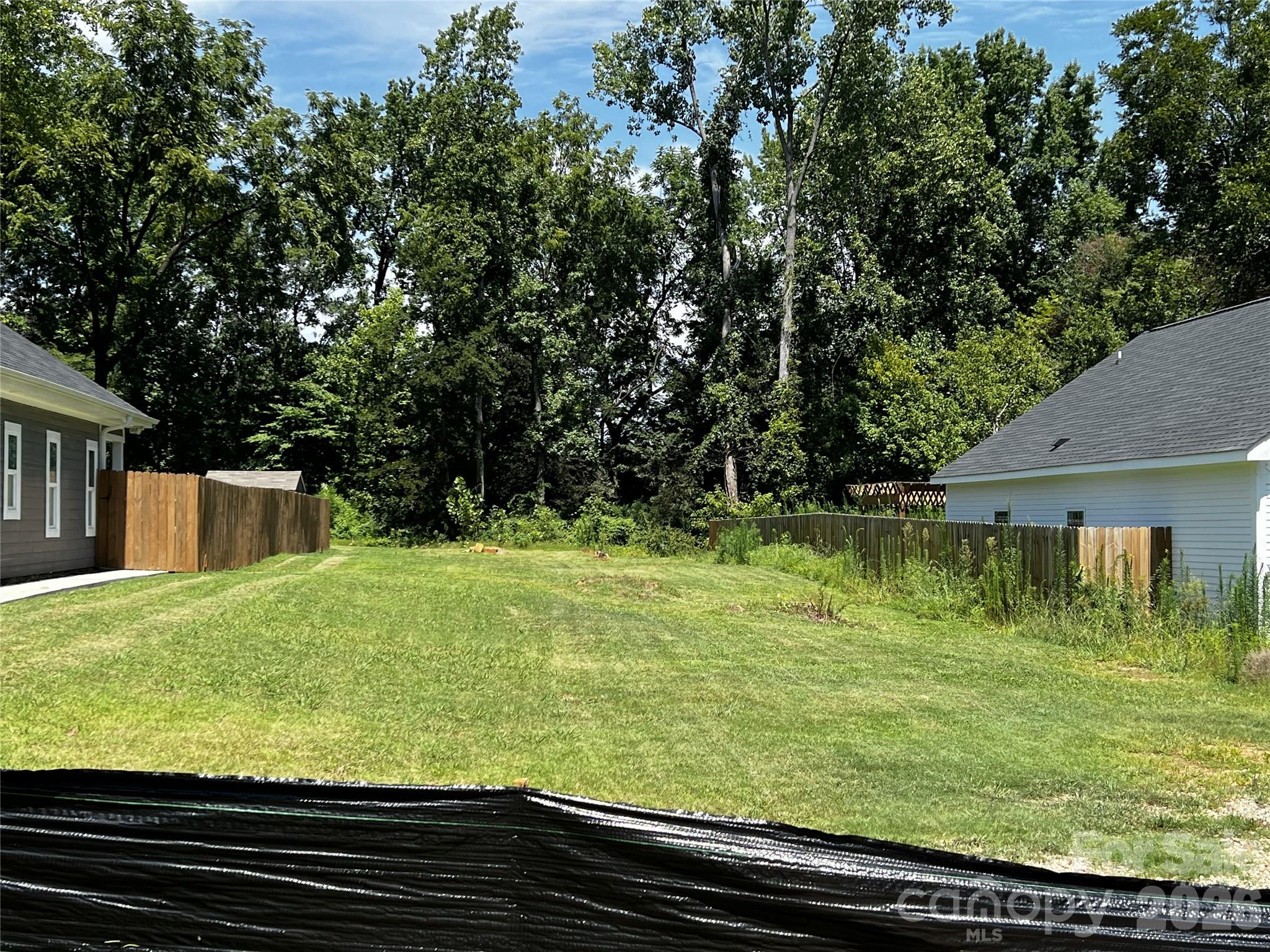 2004 B Avenue