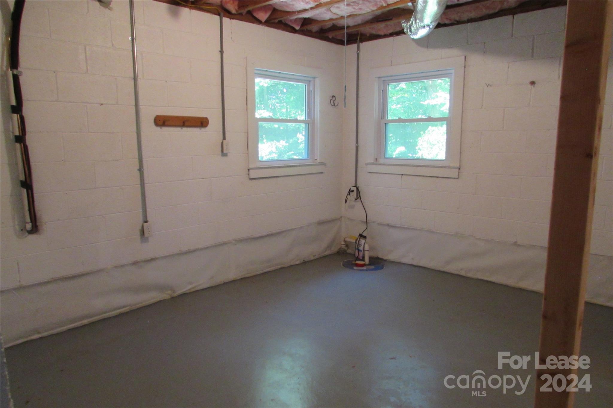 Montclaire - Residential Lease