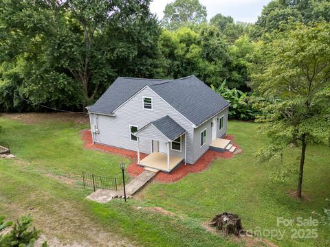 Photo of 2901 N Shipp Avenue, Newton, NC 28658 (MLS # 4266618)