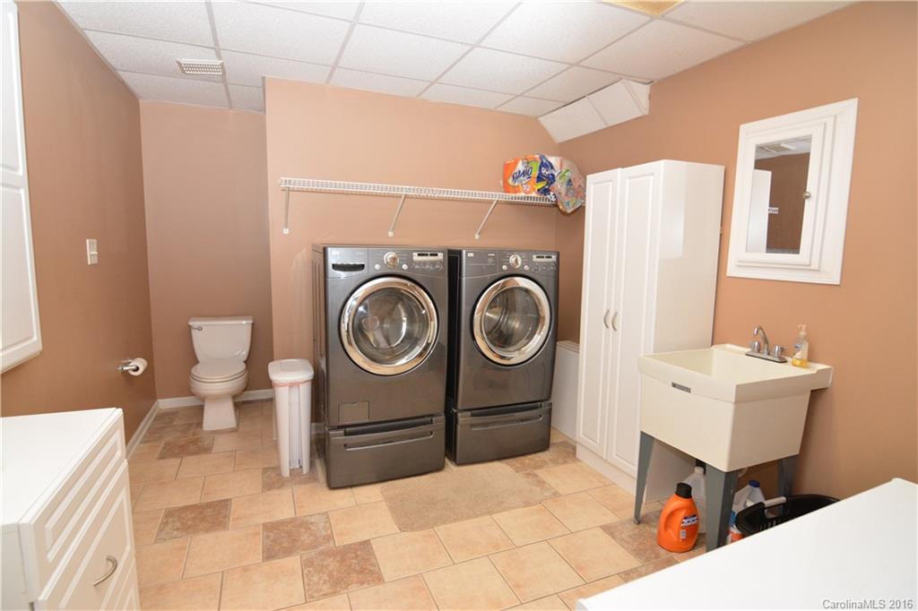 Amber Ashlyn Acres - Residential