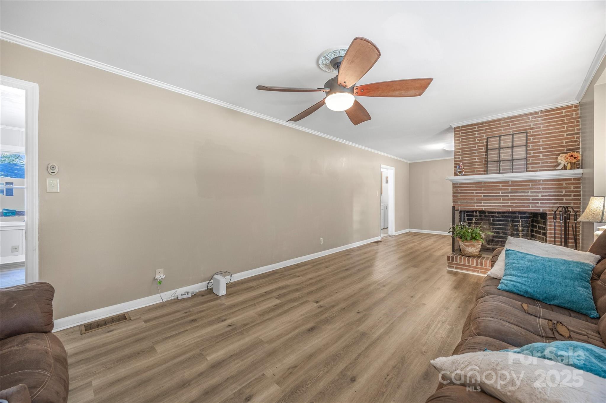 104 Lakeview Drive