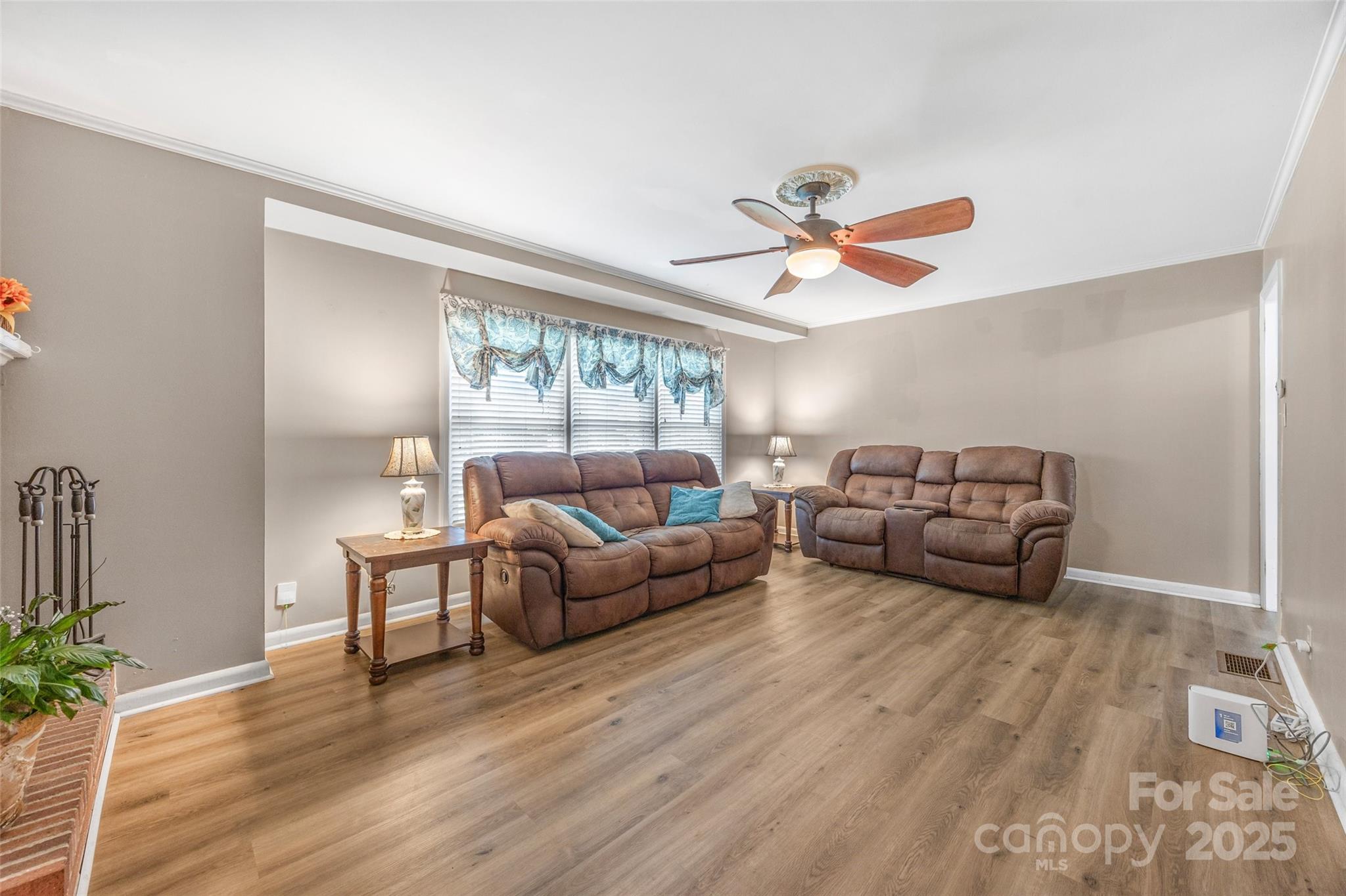 104 Lakeview Drive