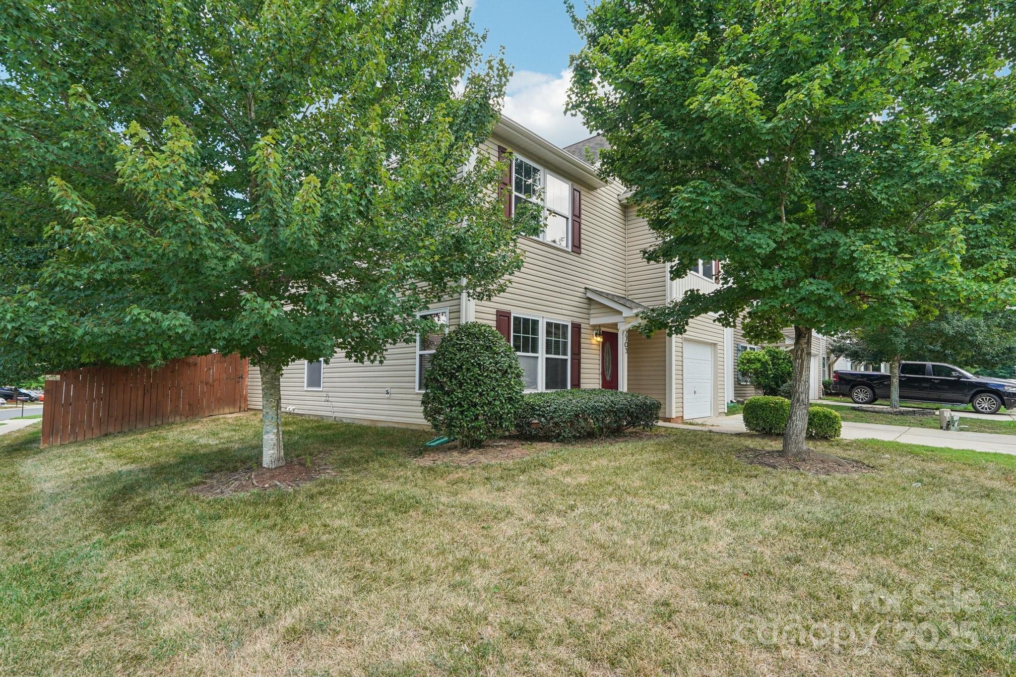 2703 Bramble Ridge Court 37
