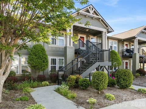1704 Deermouse Way Hendersonville NC 28792