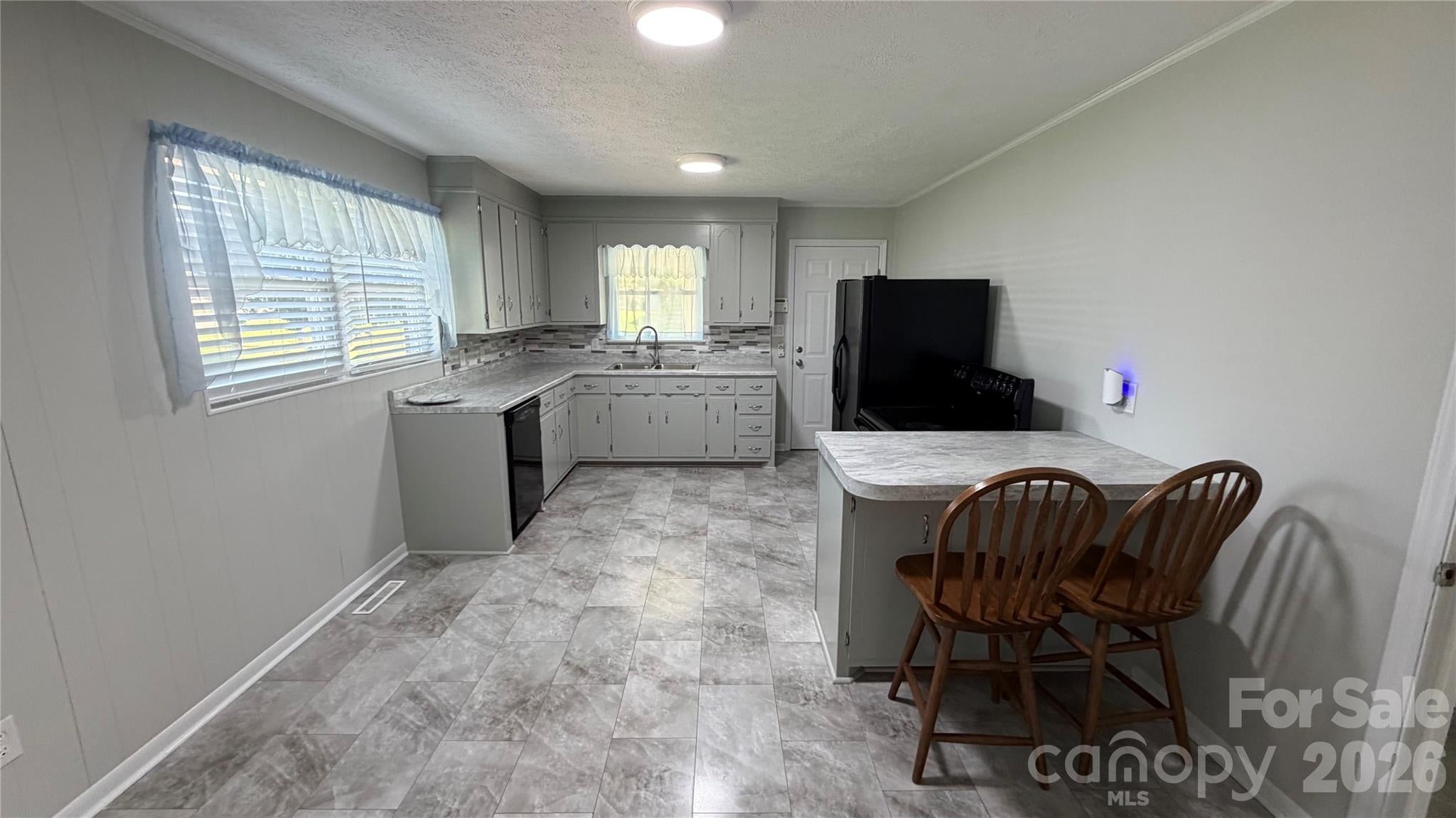 2372 Jamestown Road