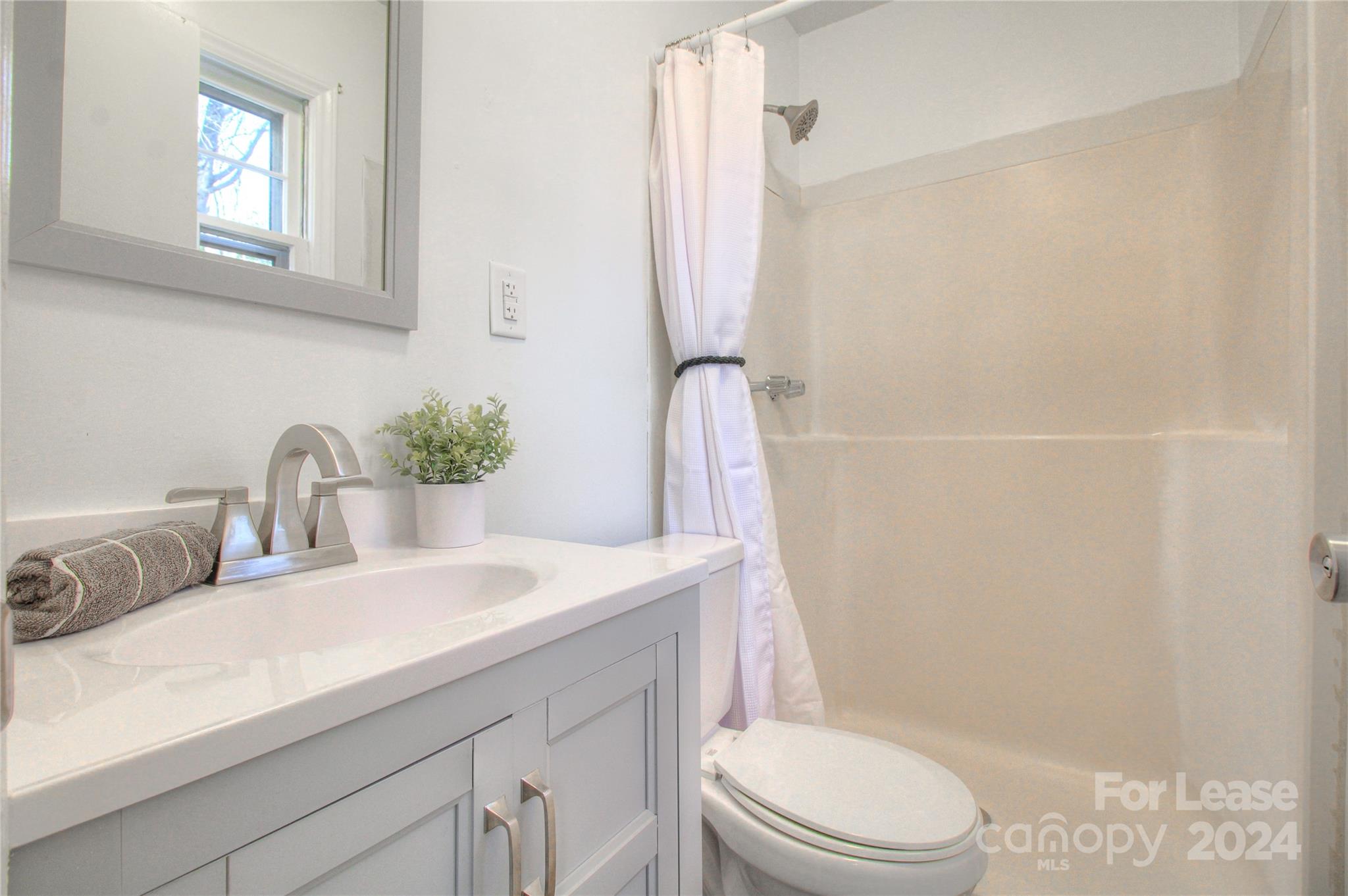 Hillcrest - Residential Lease