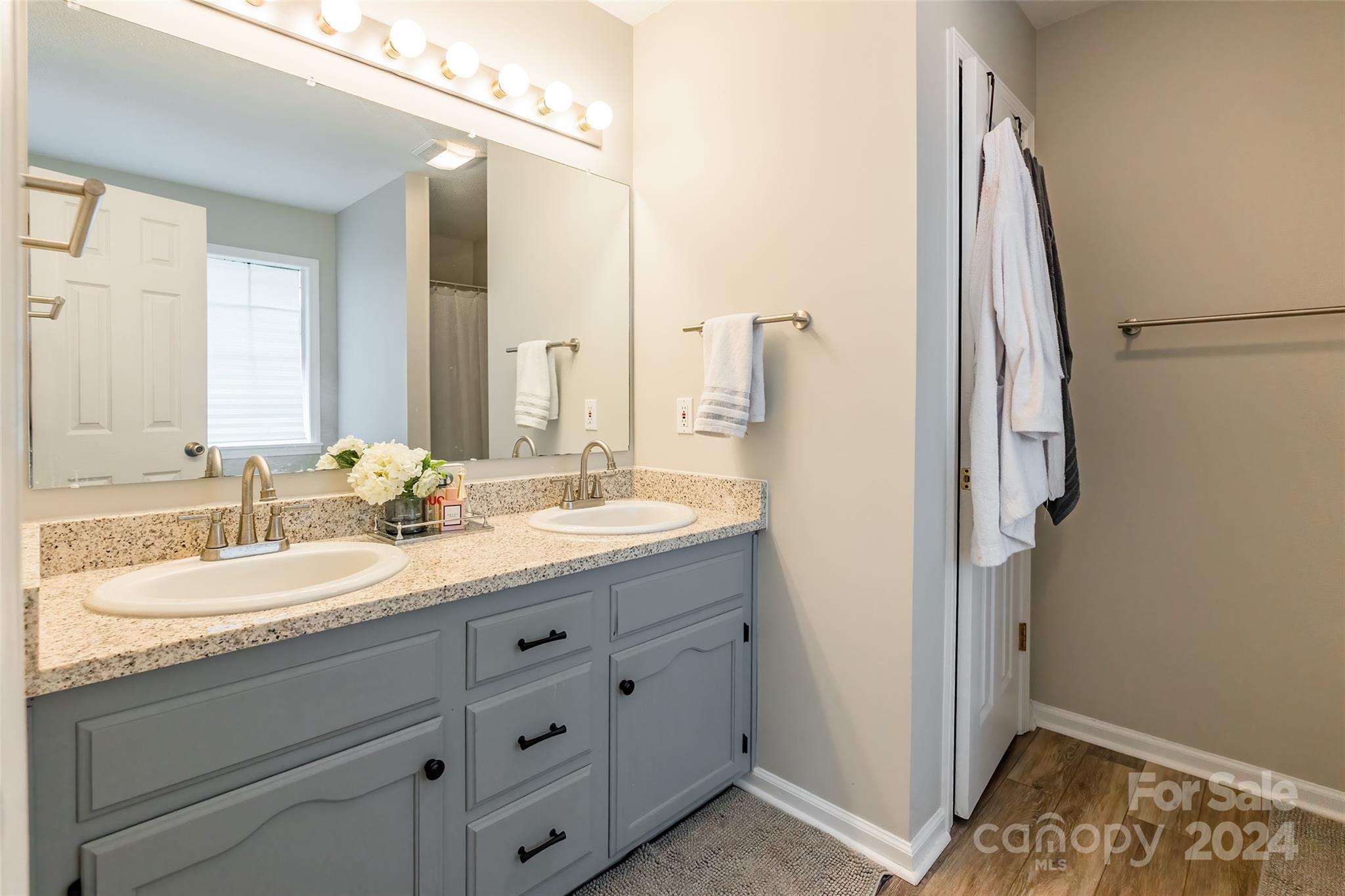 Rolling Ridge - Residential