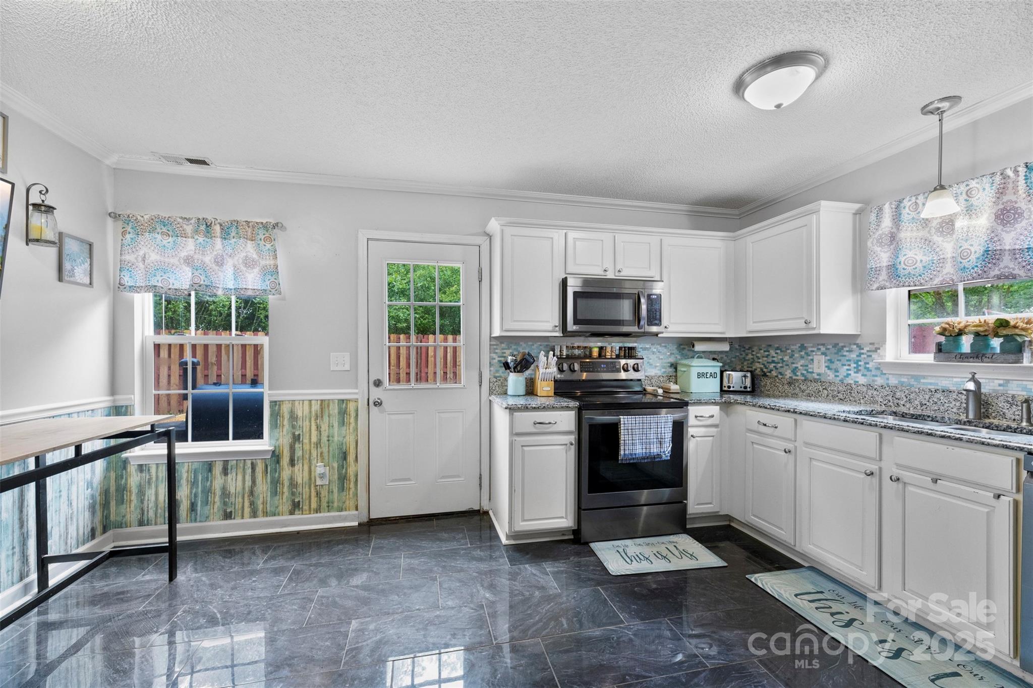 Forest Oaks - Residential