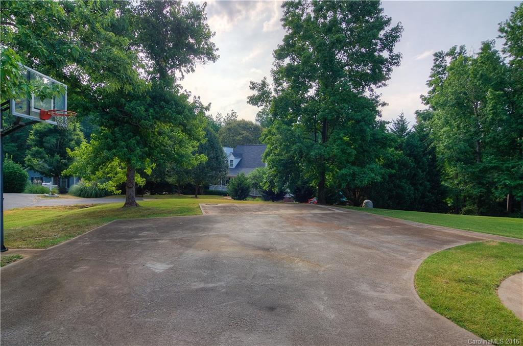 Edgewoods - Residential