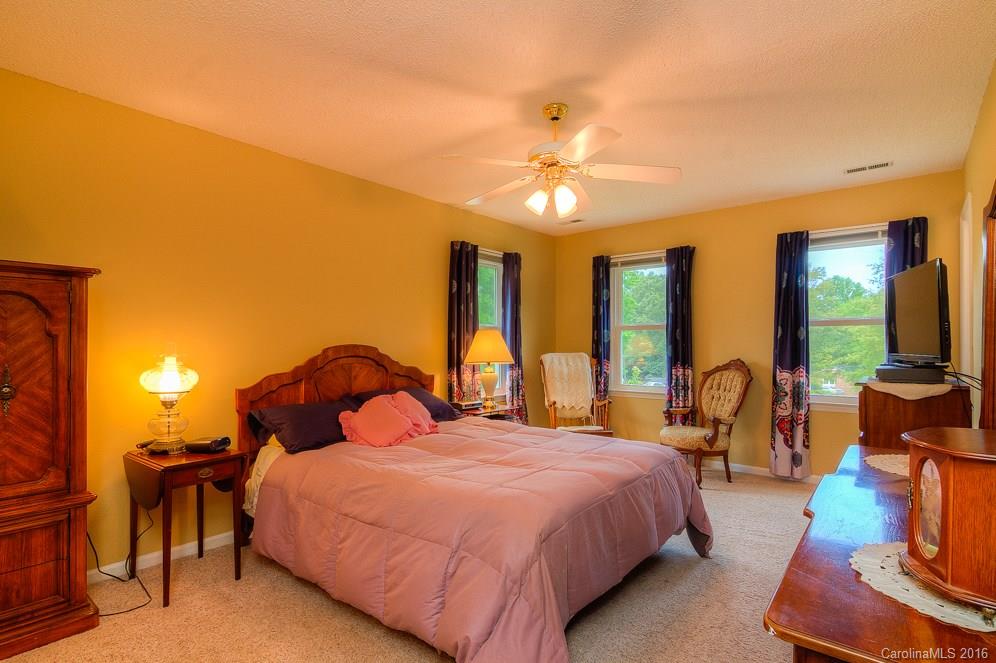 Edgewoods - Residential