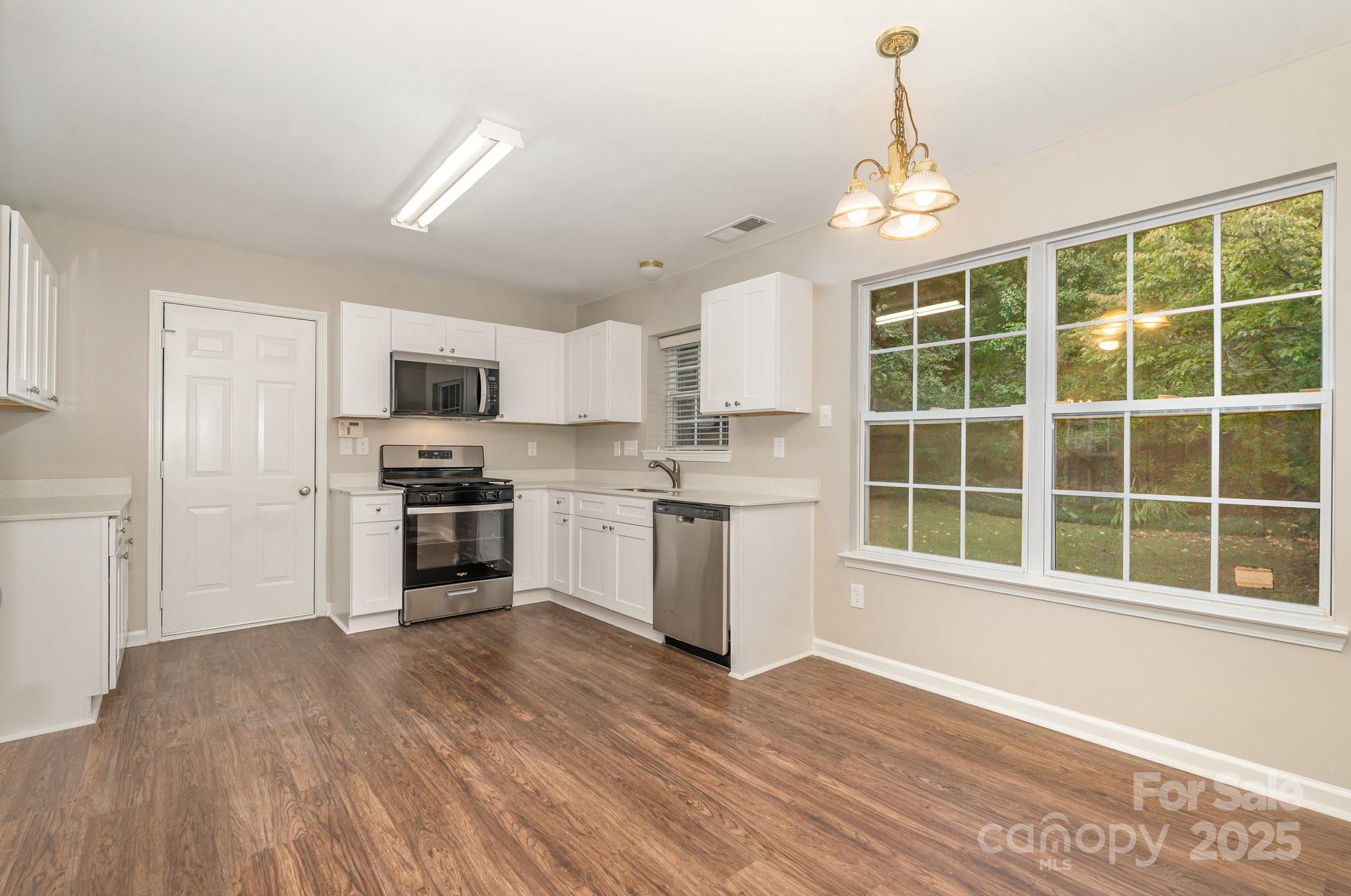 7527 Henderson Park Road