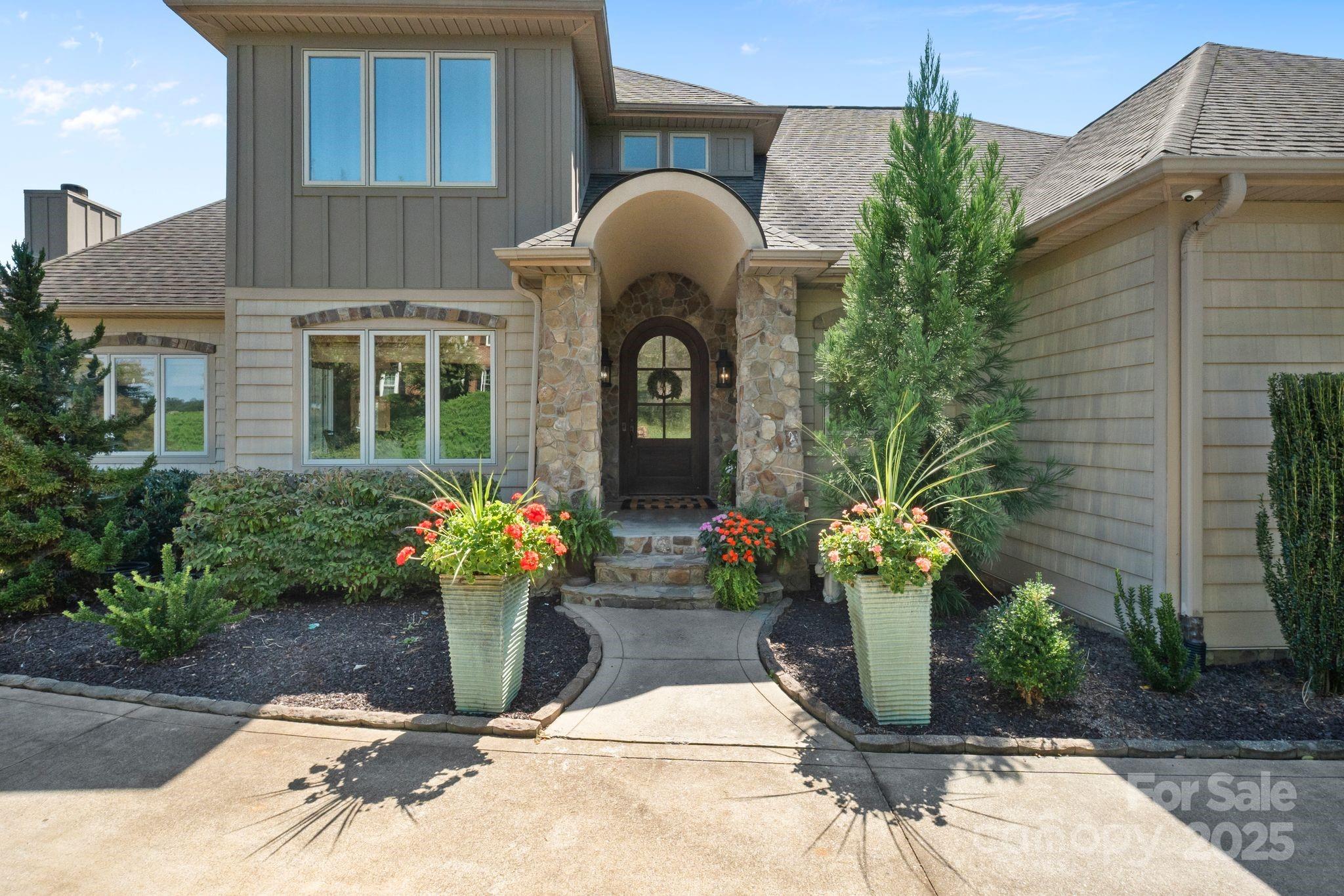 271 44th Avenue Circle NW