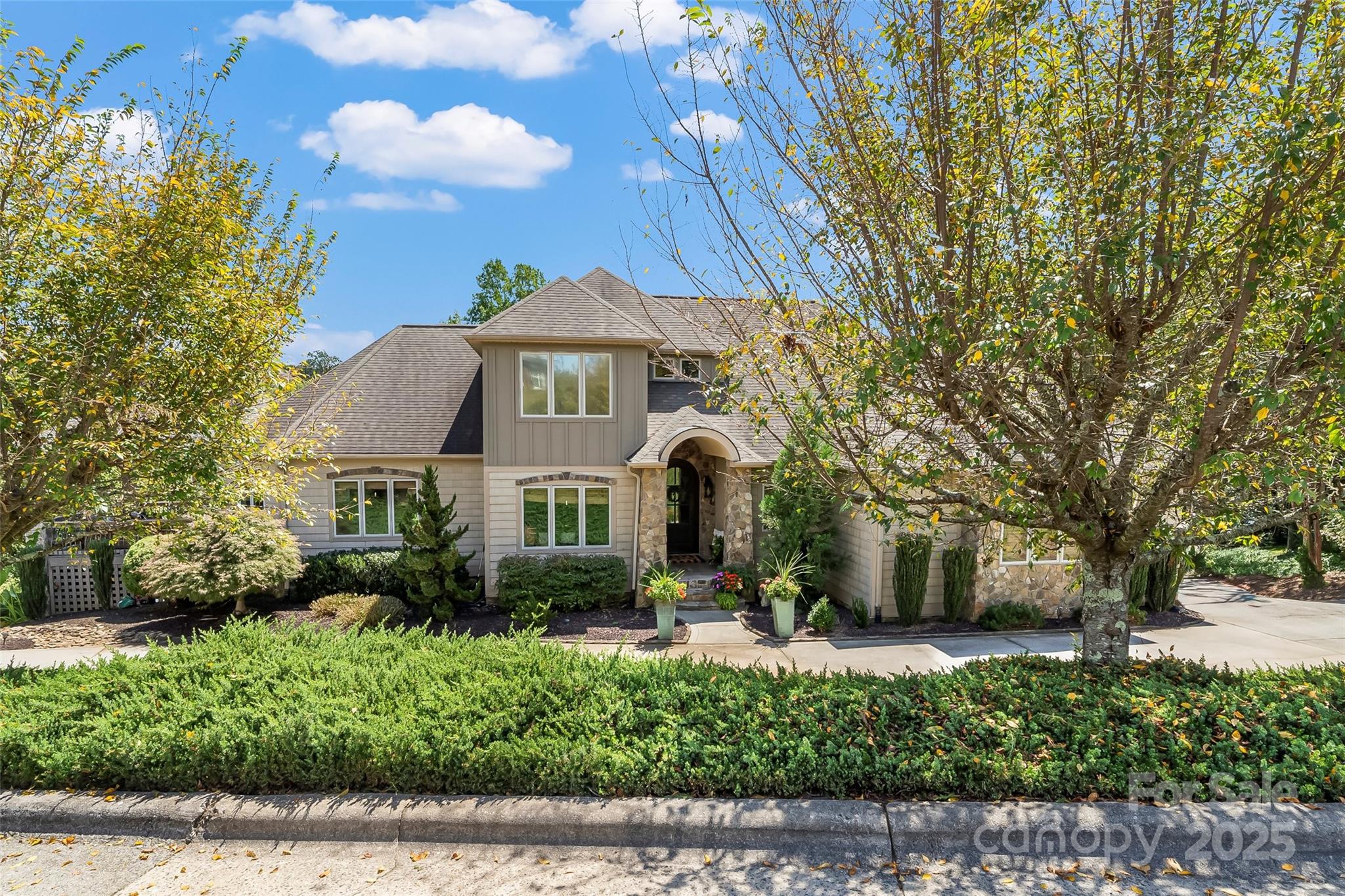 271 44th Avenue Circle NW