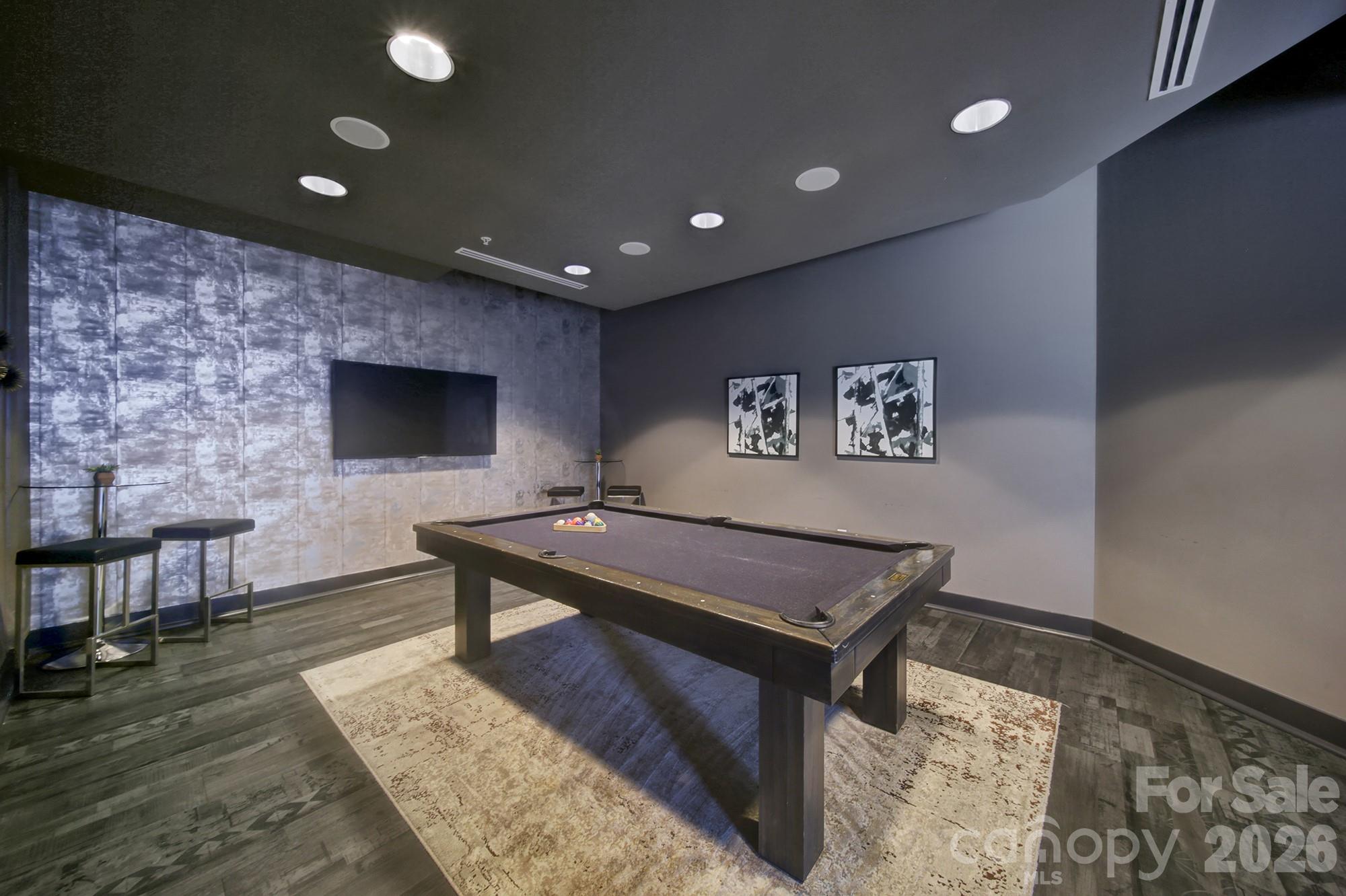 Avenue Condominiums - Residential