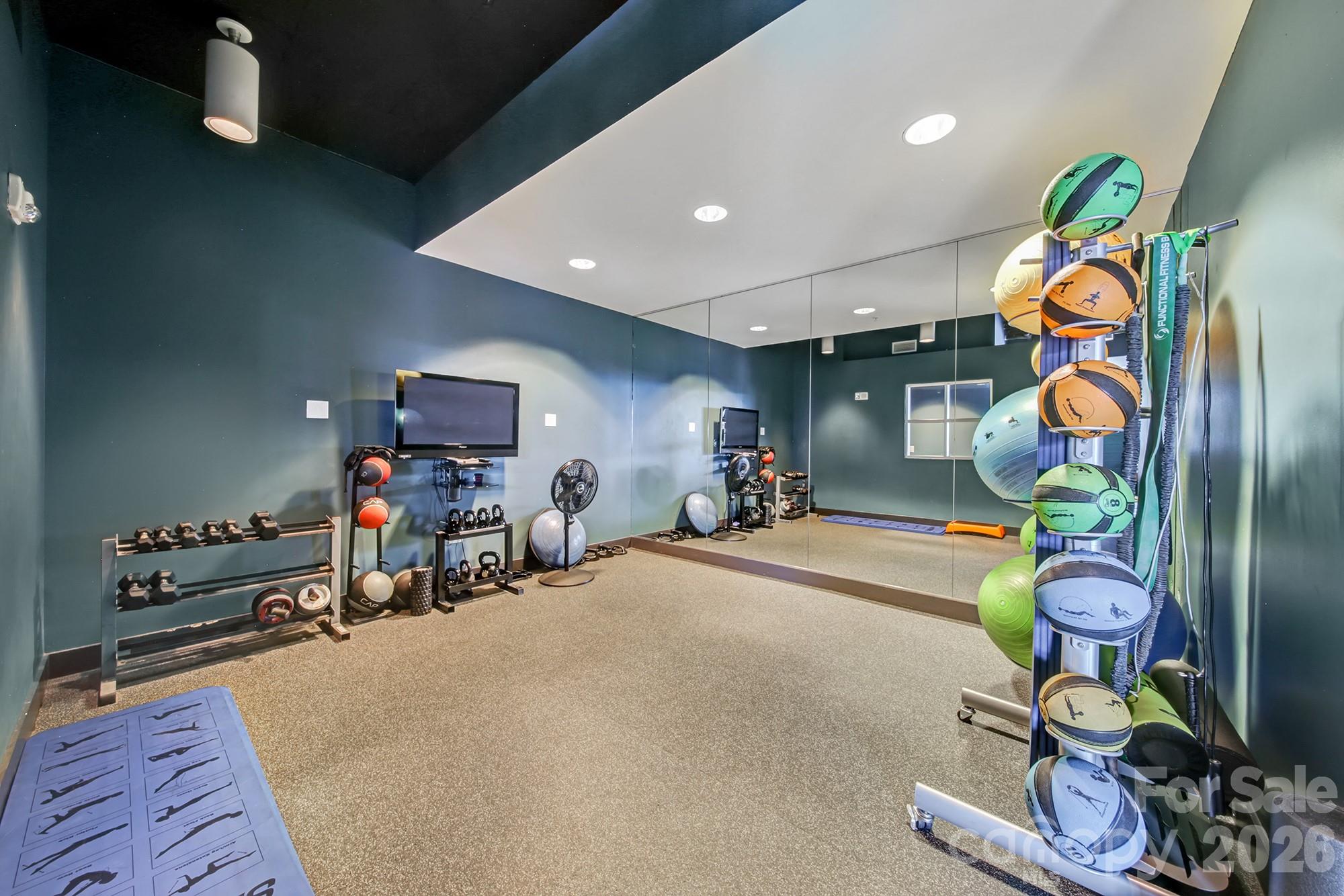 Avenue Condominiums - Residential