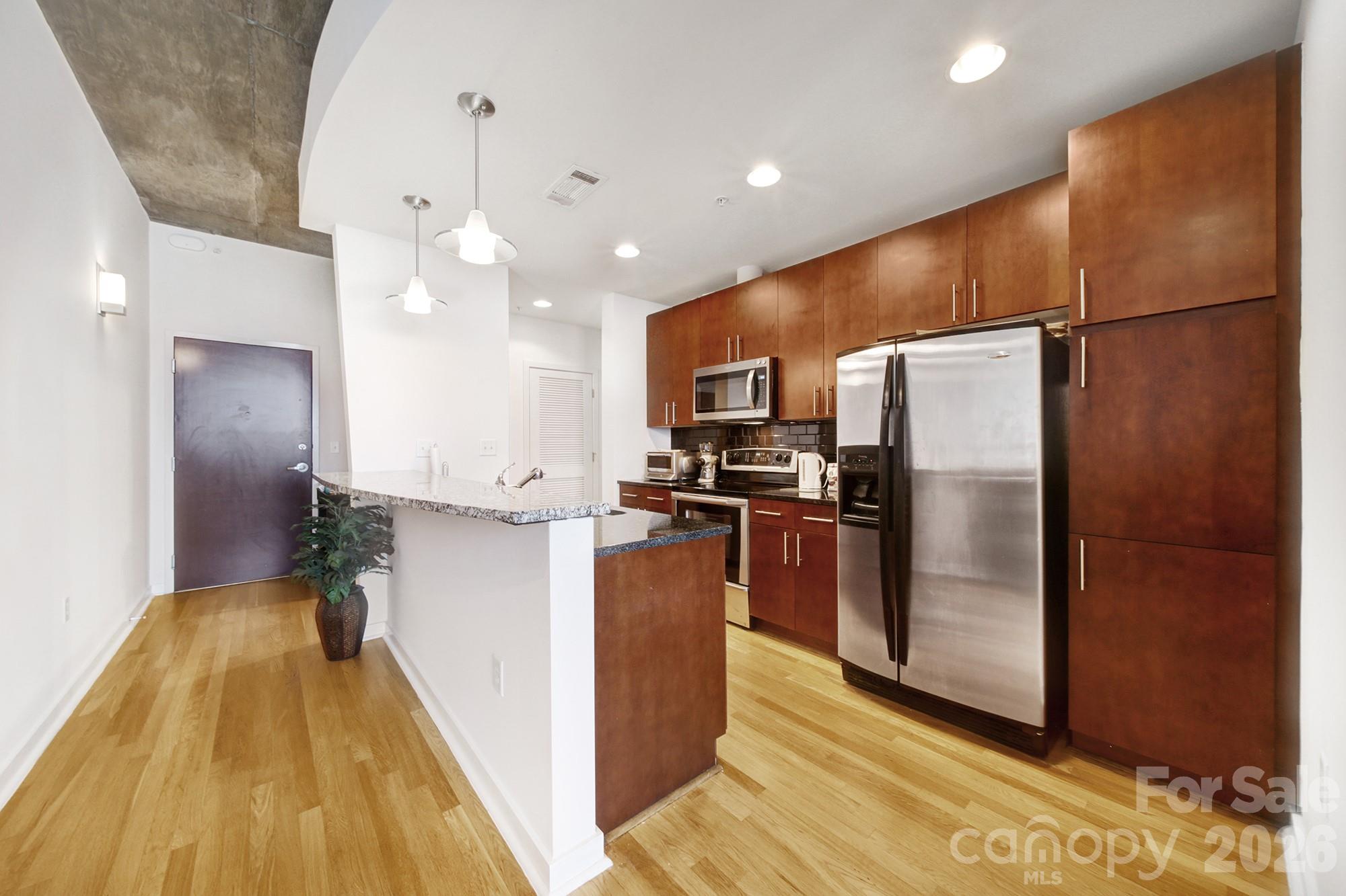 Avenue Condominiums - Residential