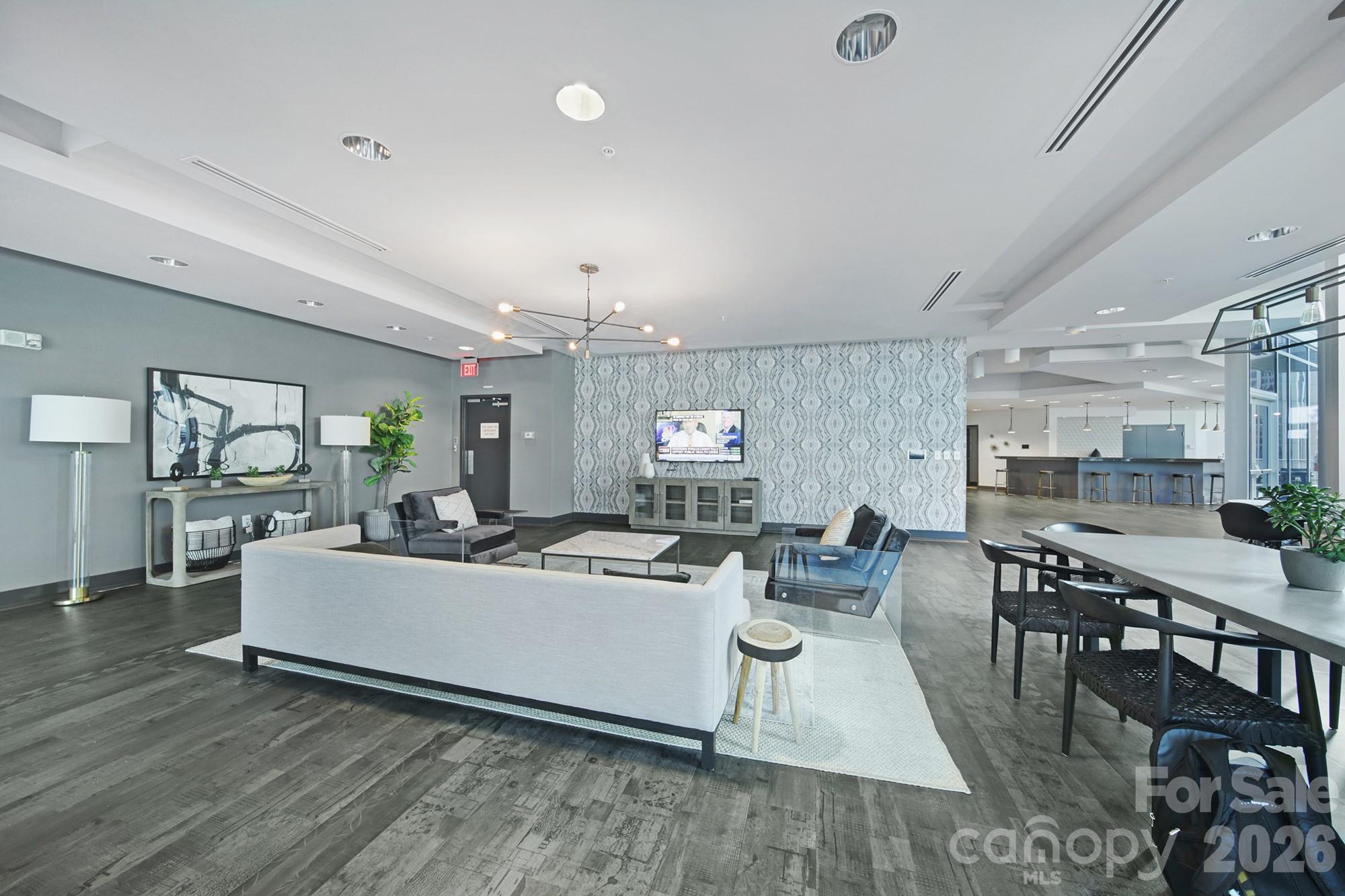 Avenue Condominiums - Residential