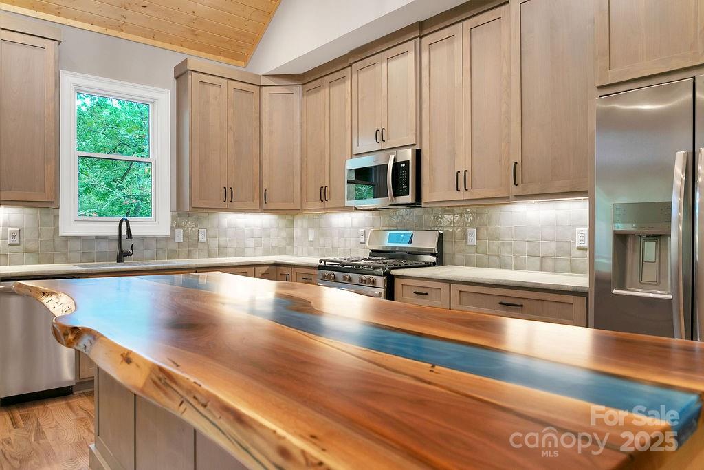 Connestee Falls - Residential