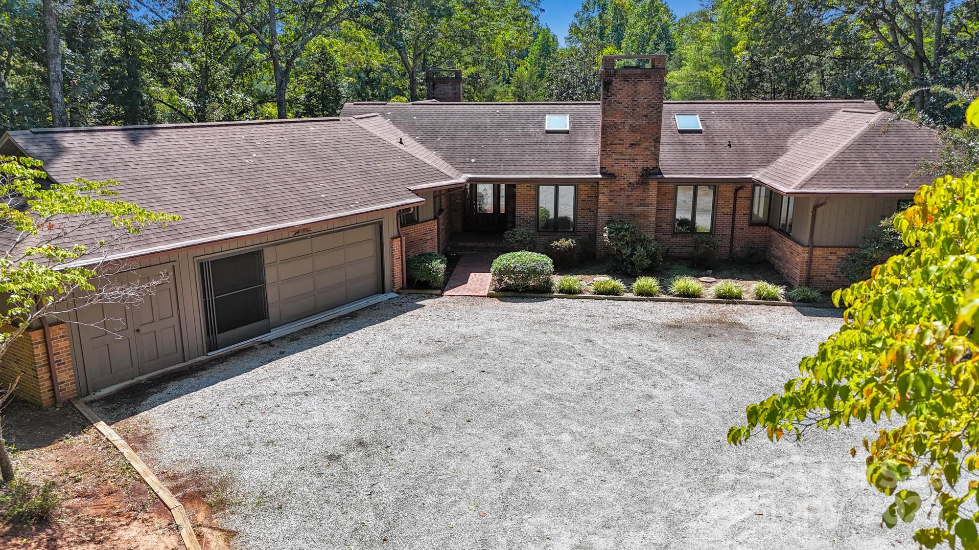 831 Hooper Creek Road