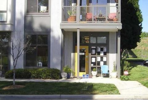 516 W 10th Street 516 Charlotte NC 28202