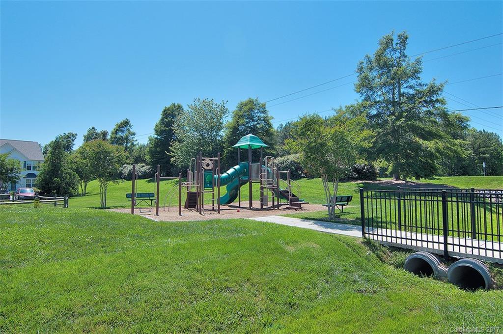 Autumn Cove At Lake Wylie - Residential