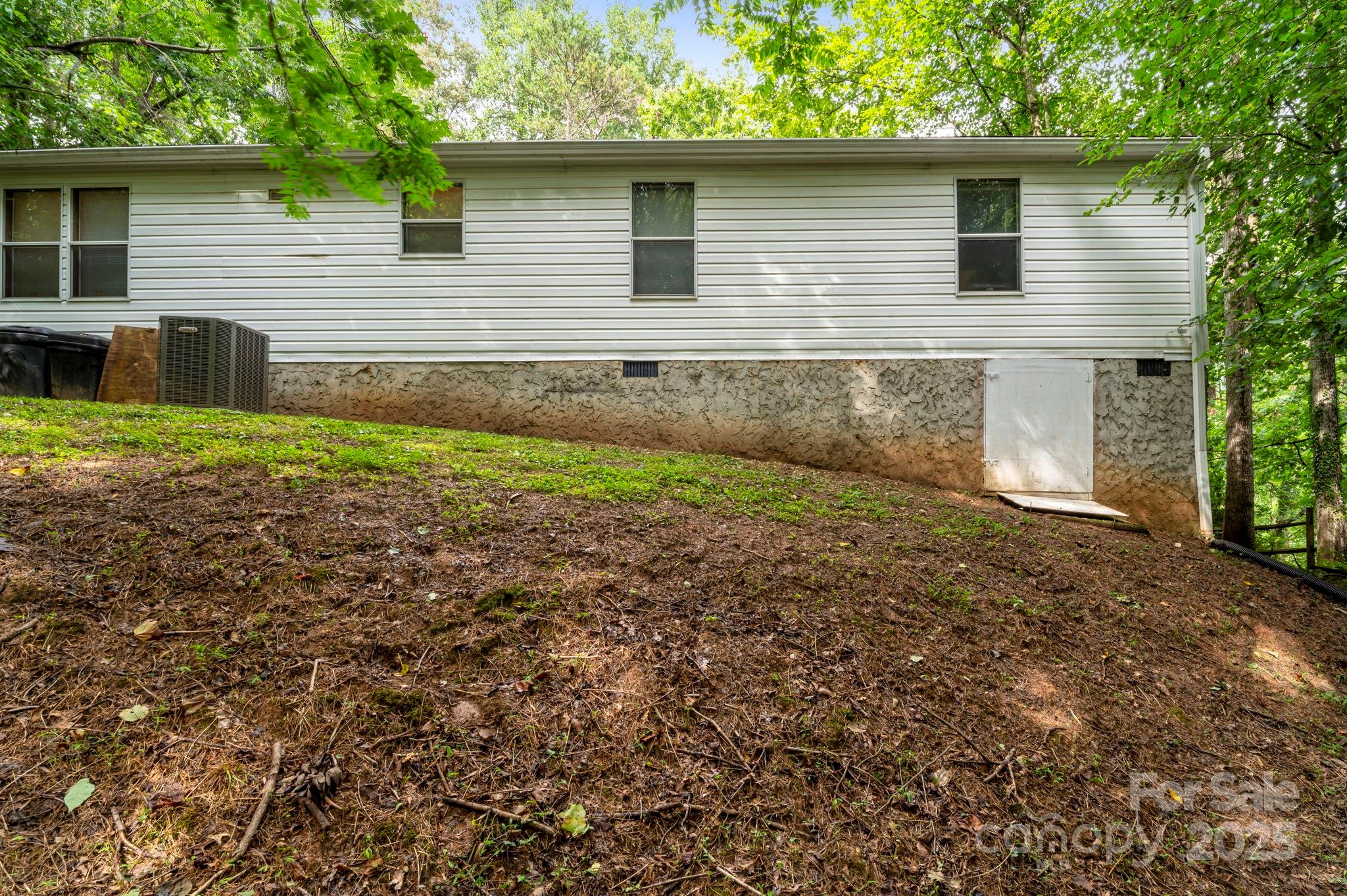 109 Mockingbird Circle