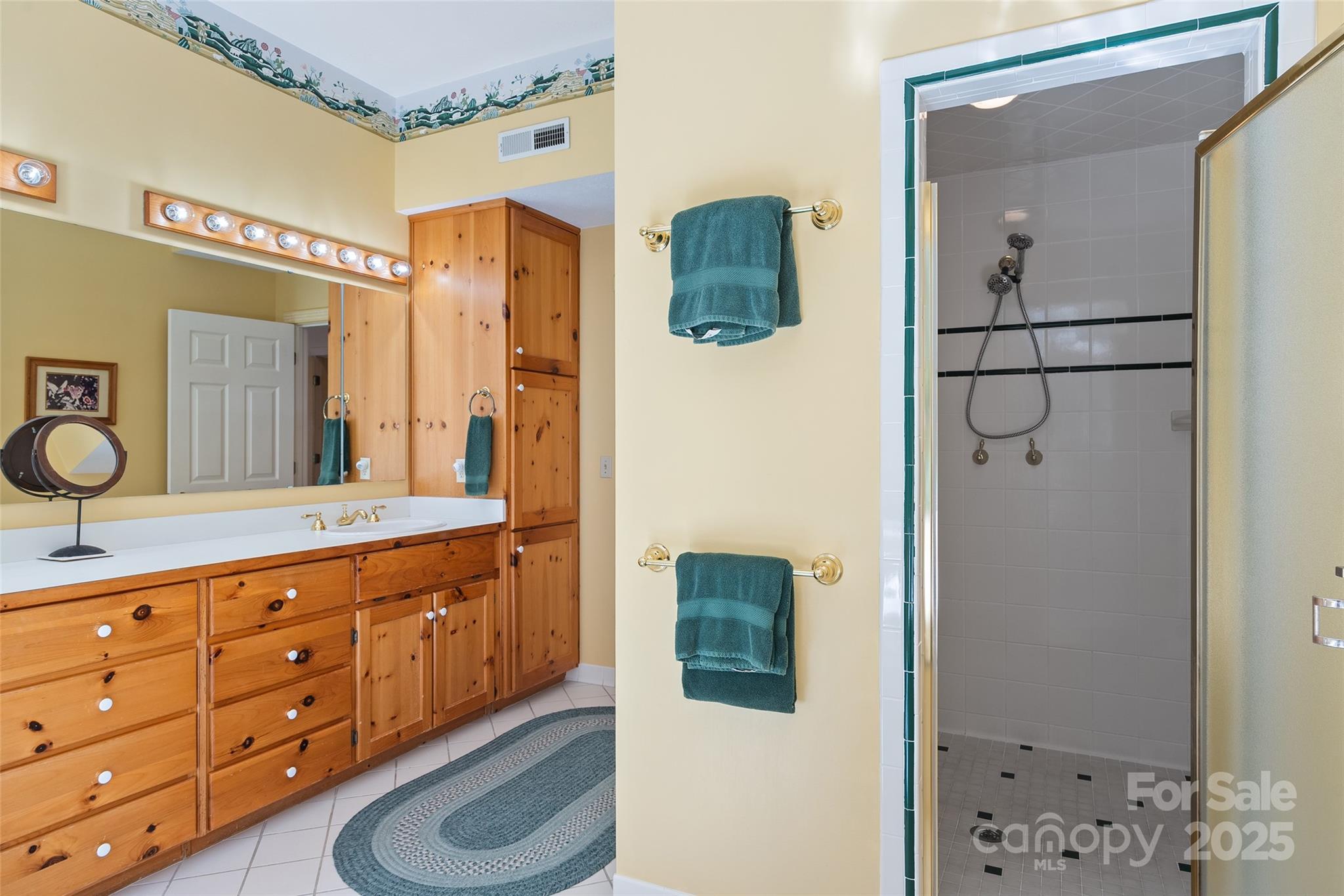 Laurel Ridge Country Club - Residential