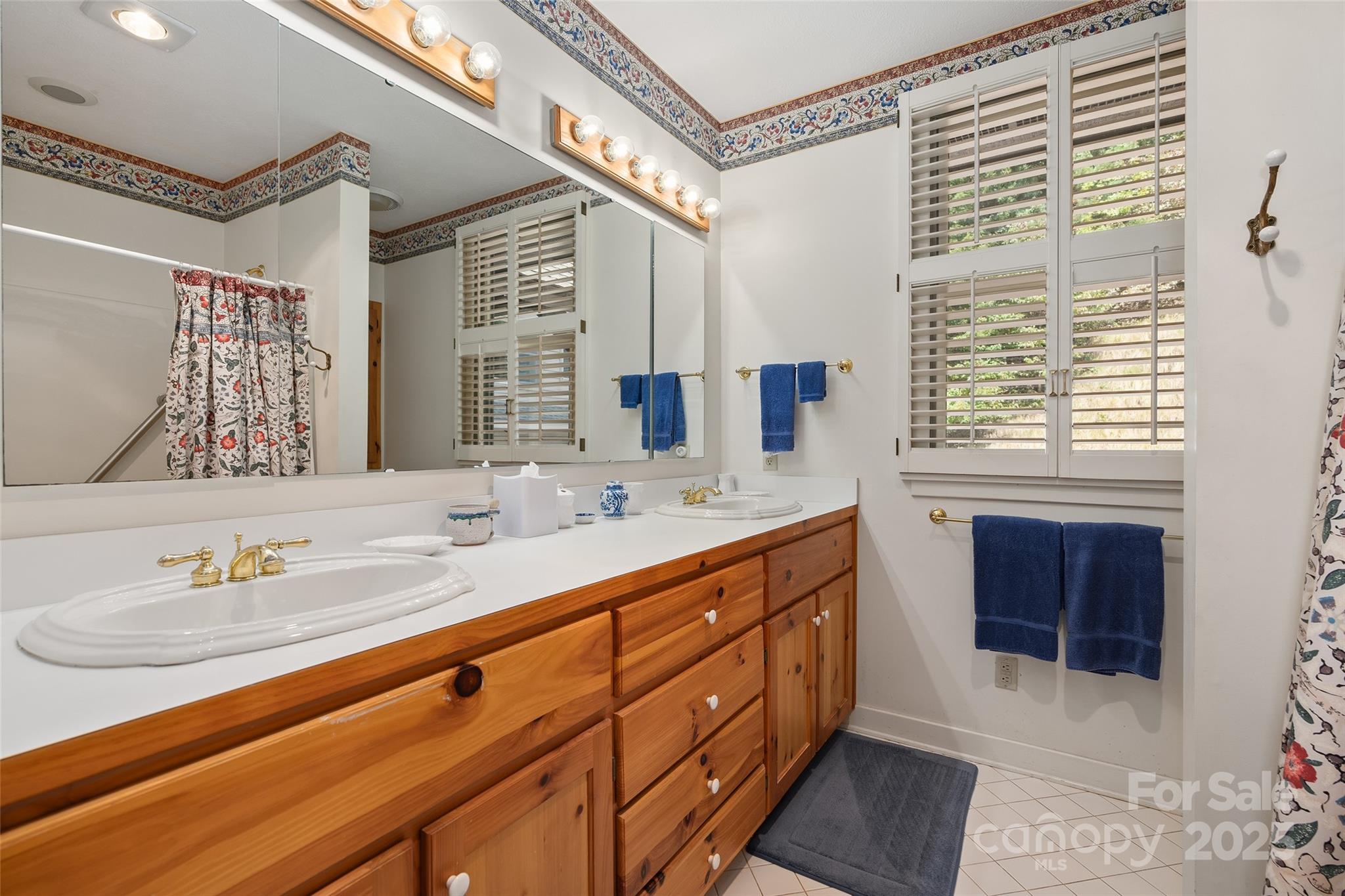 Laurel Ridge Country Club - Residential