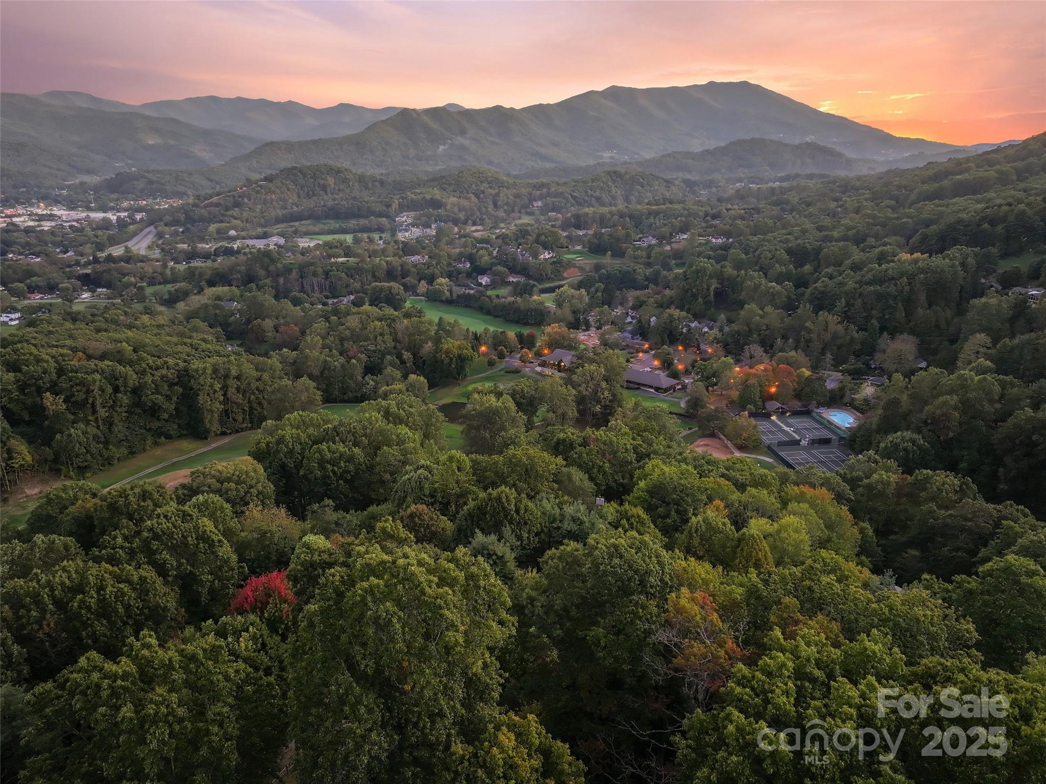Laurel Ridge Country Club - Residential
