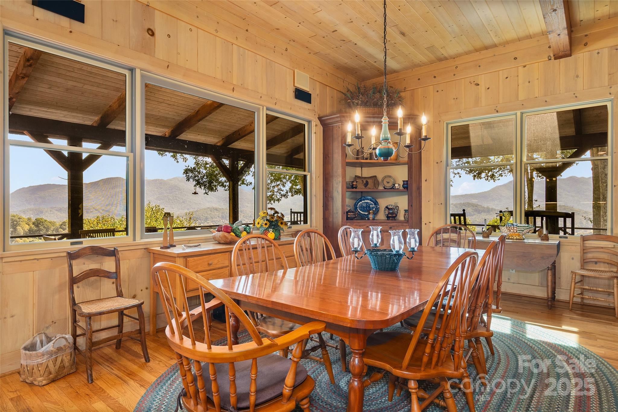 Laurel Ridge Country Club - Residential