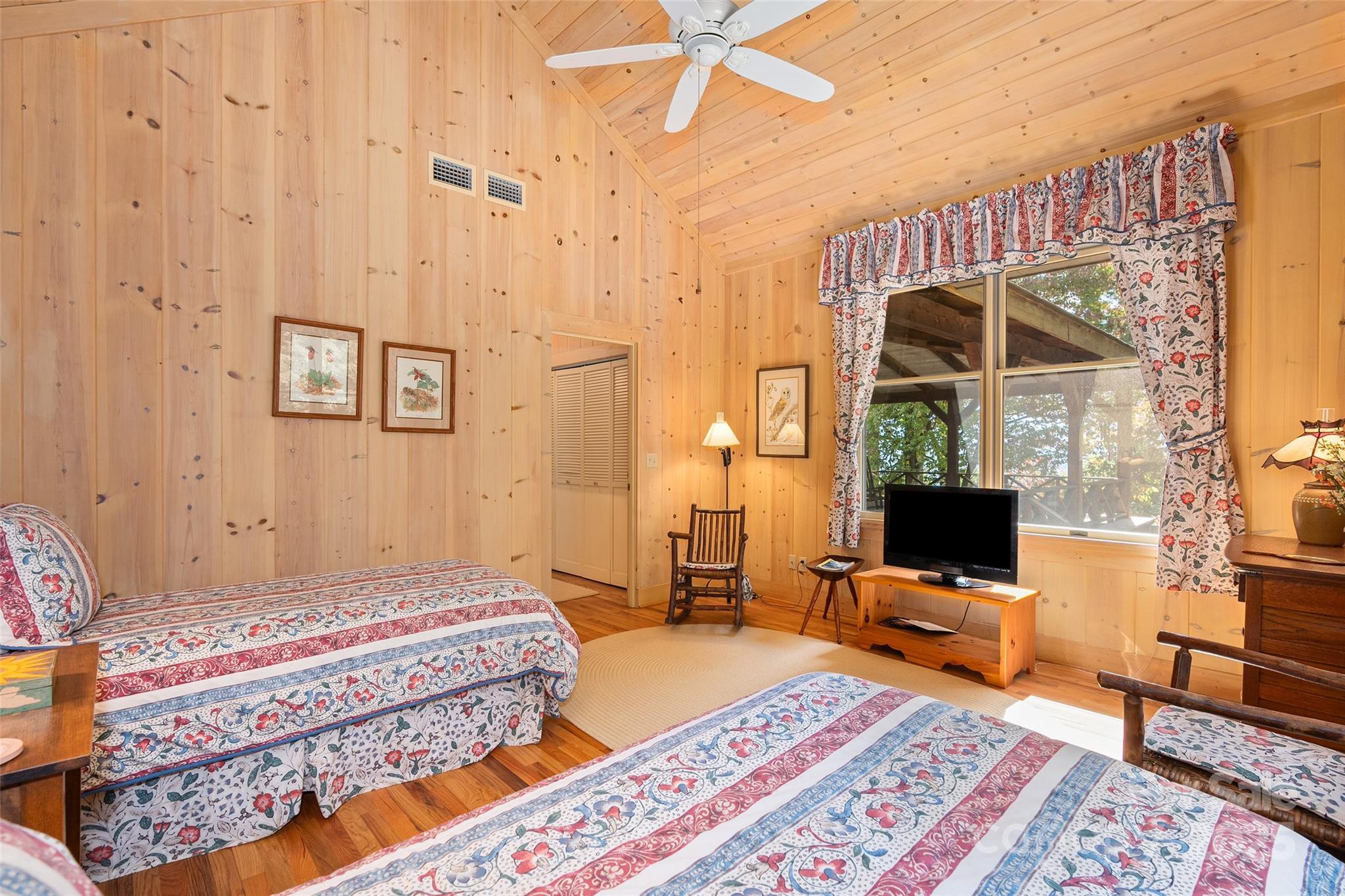 Laurel Ridge Country Club - Residential