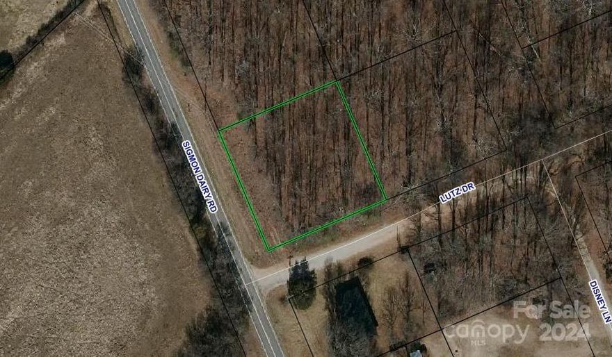 Nice level half acre lot ready to for you to build a home on! Lot has city water and will need septic.