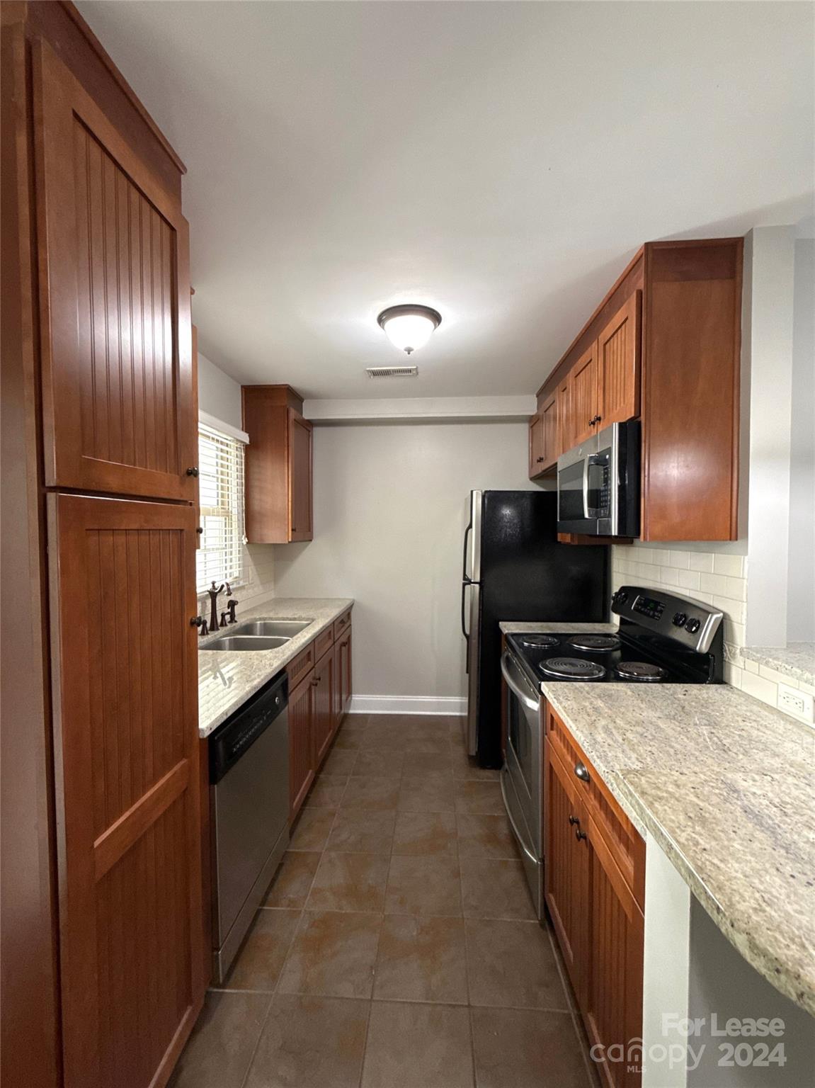 Selwyn Commons - Residential Lease