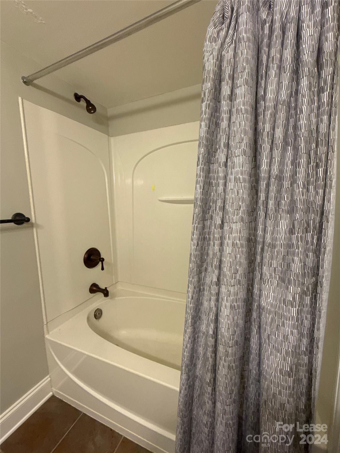 Selwyn Commons - Residential Lease