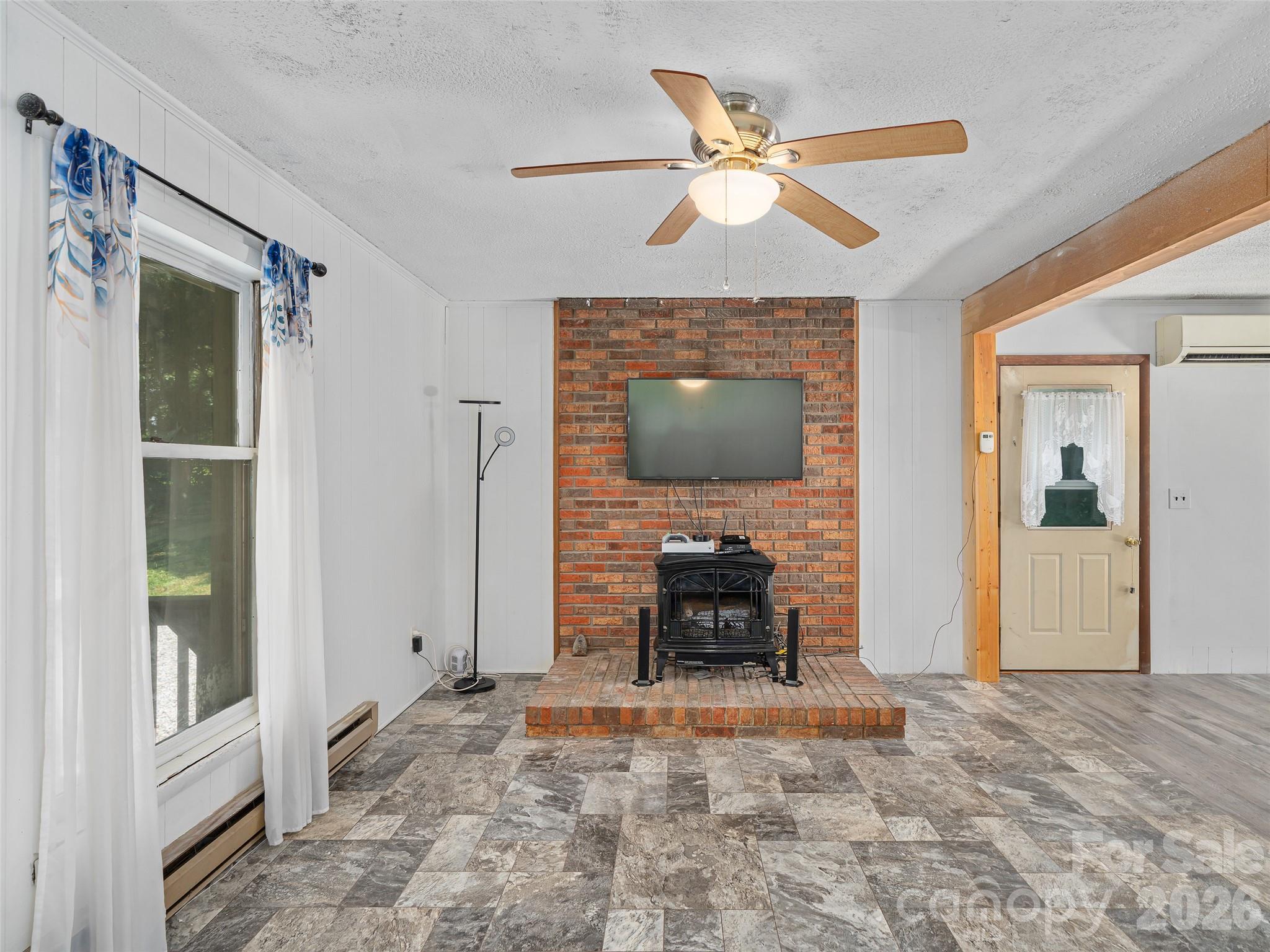 115 Hollifield Street
