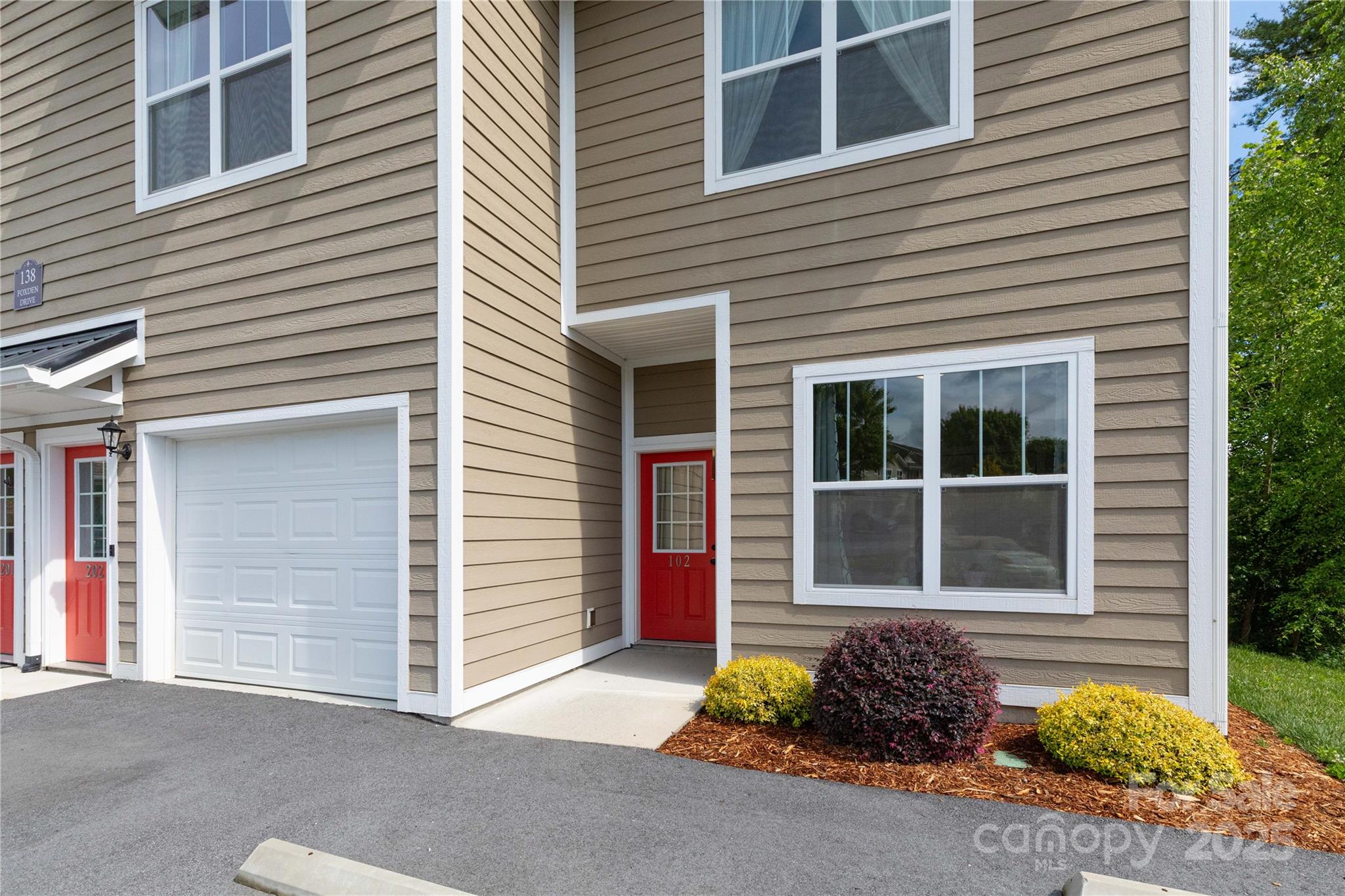 Fox Glen Condominium - Residential