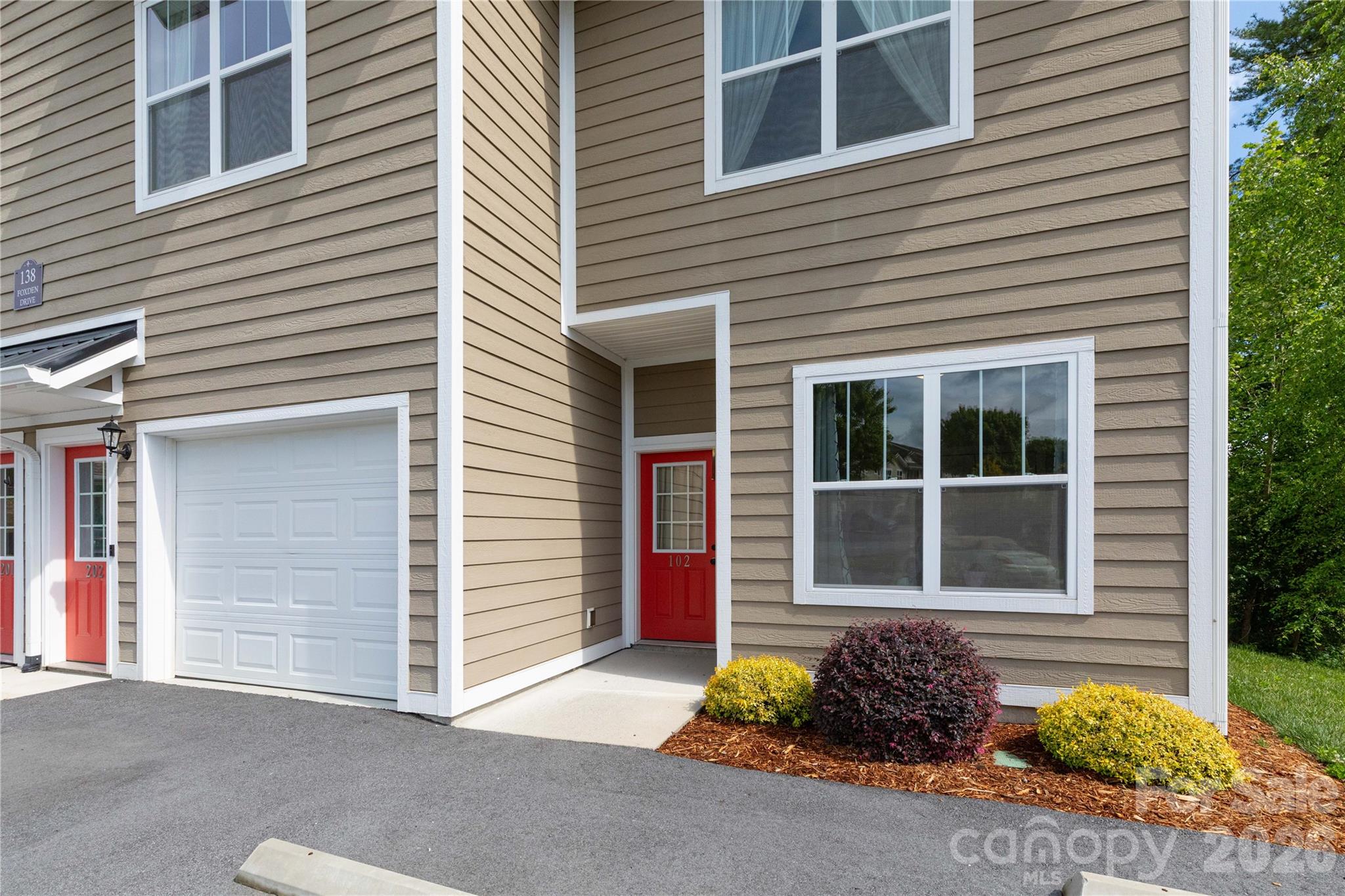 Fox Glen Condominium - Residential