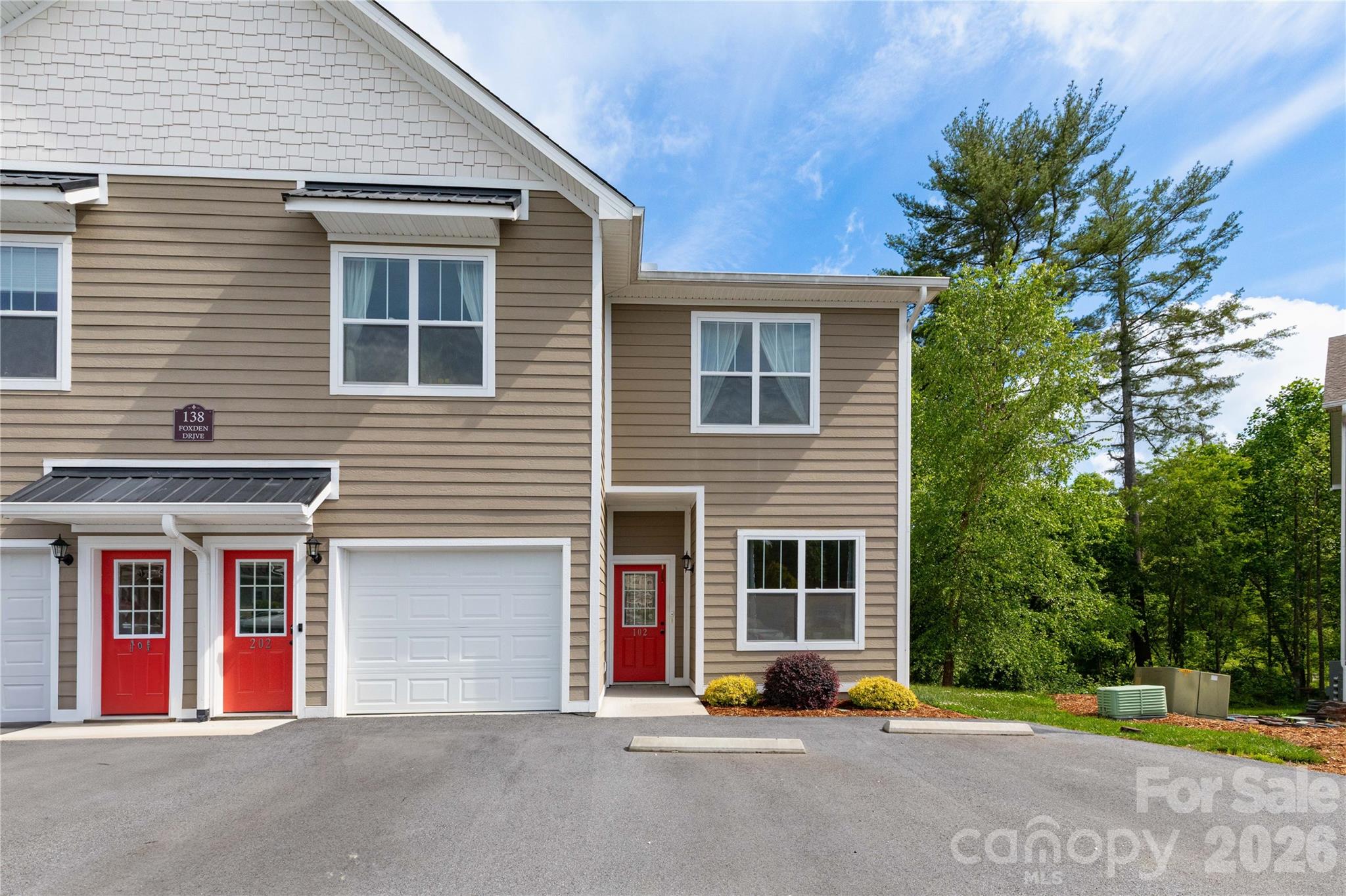 Fox Glen Condominium - Residential