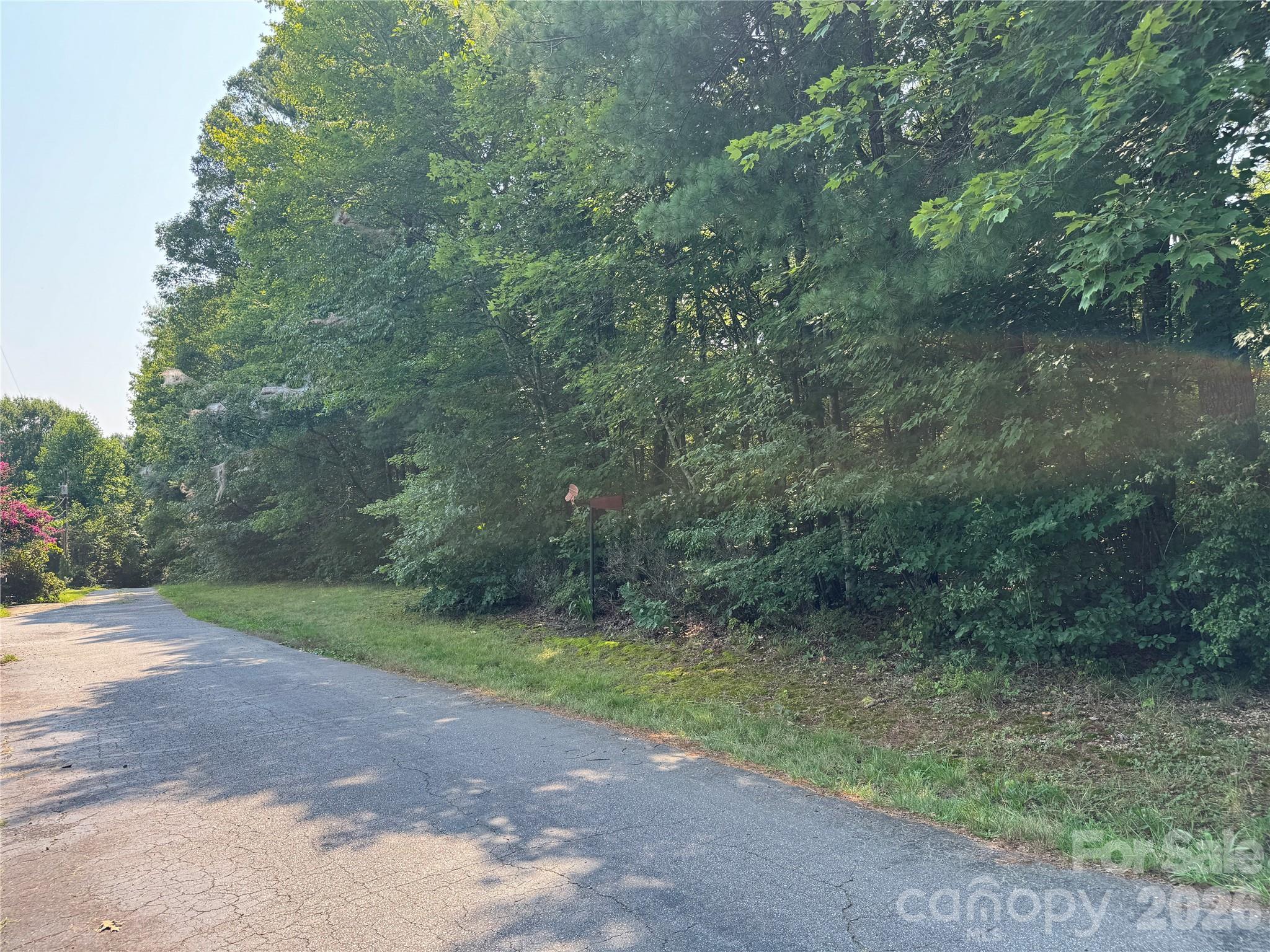 8 8th Avenue SE