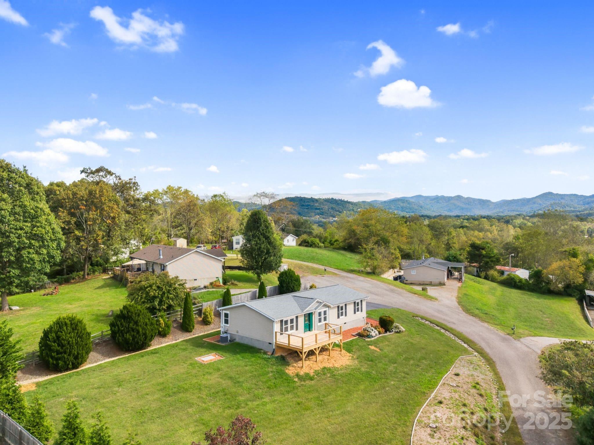 6 Sahalee Drive