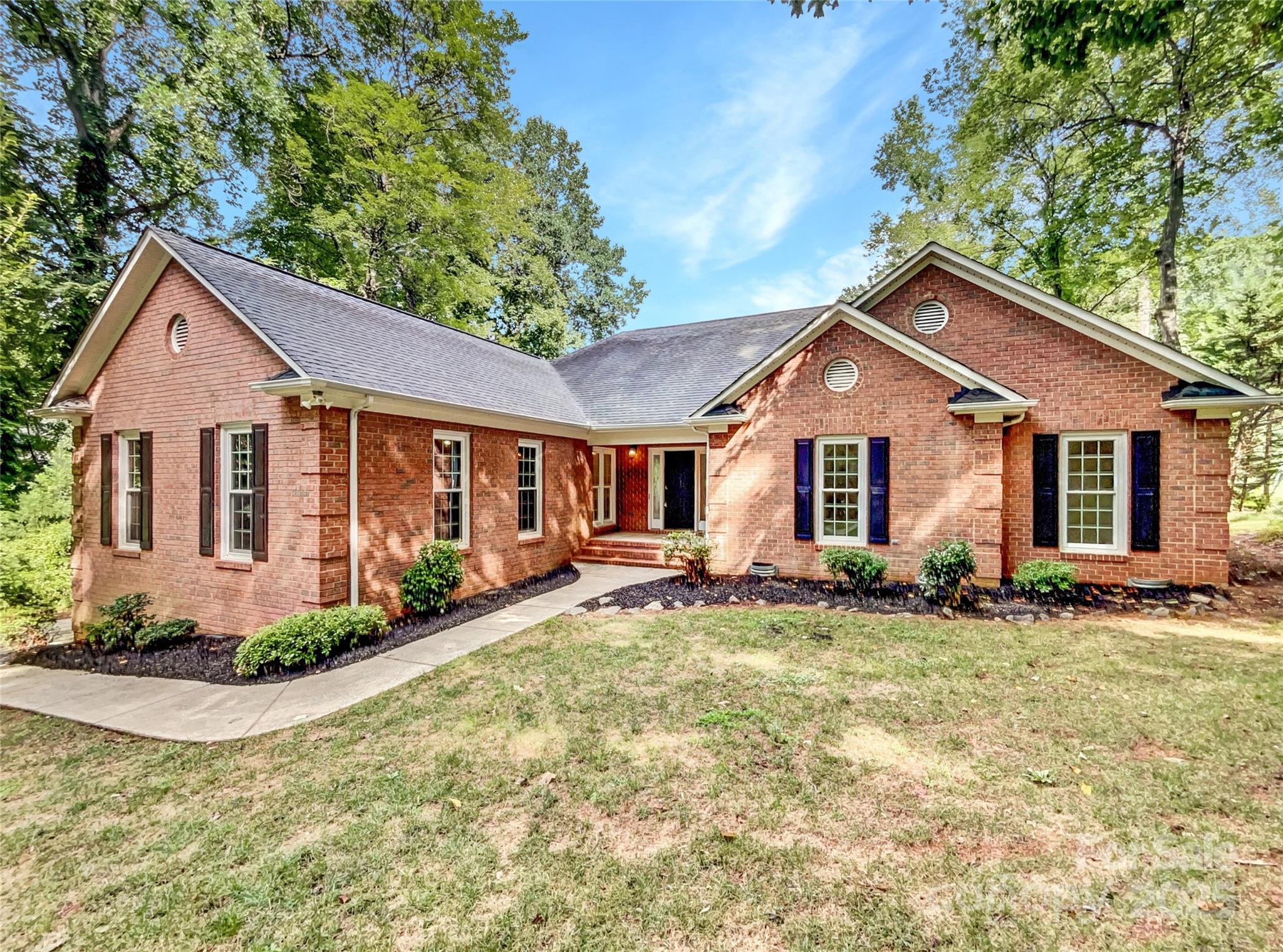 8117 Shannon Woods Lane
